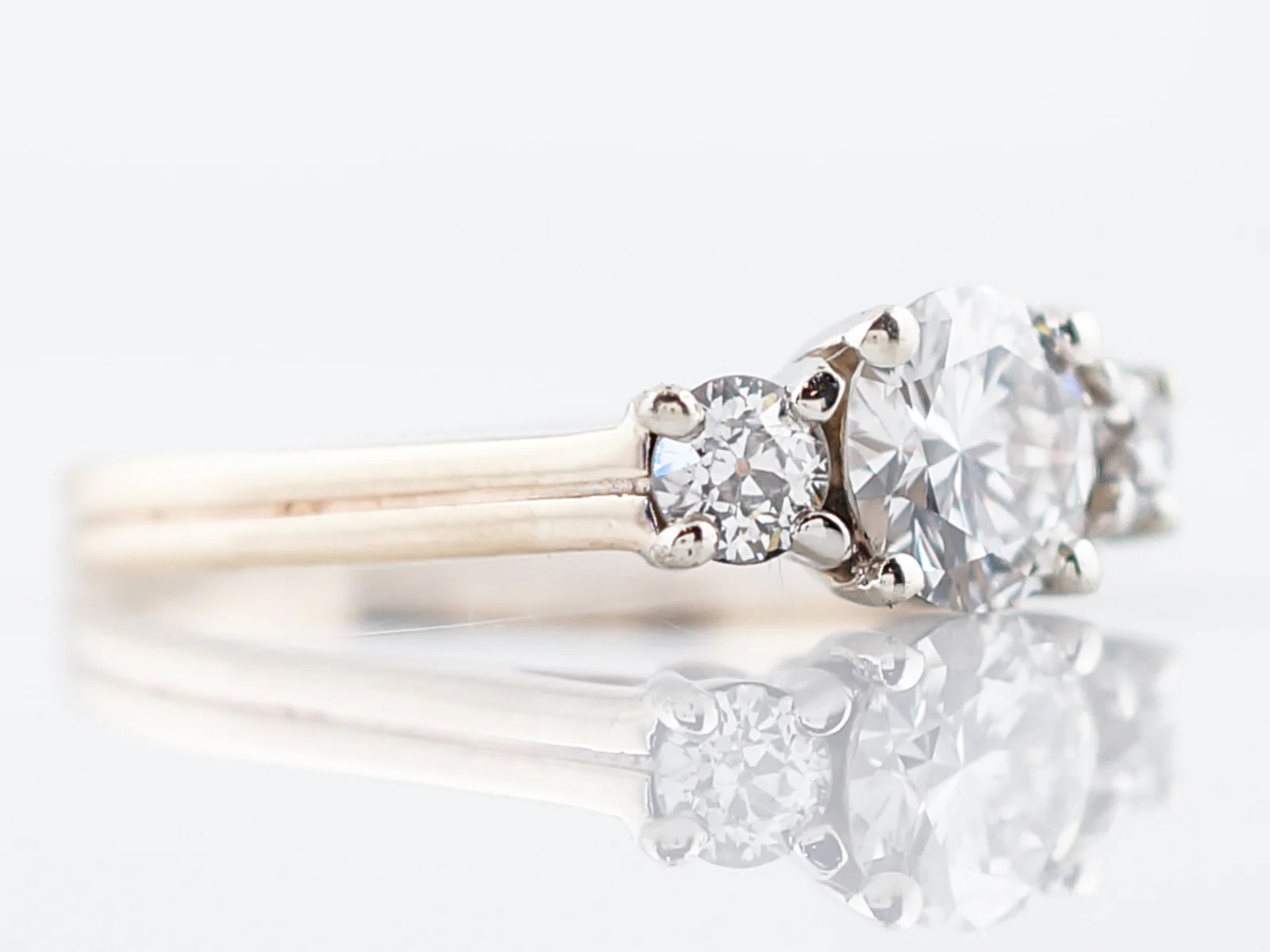 Vintage Engagement Ring Mid-Century .79 Round Brilliant Cut Diamond in 14k Yellow Gold - Image 2