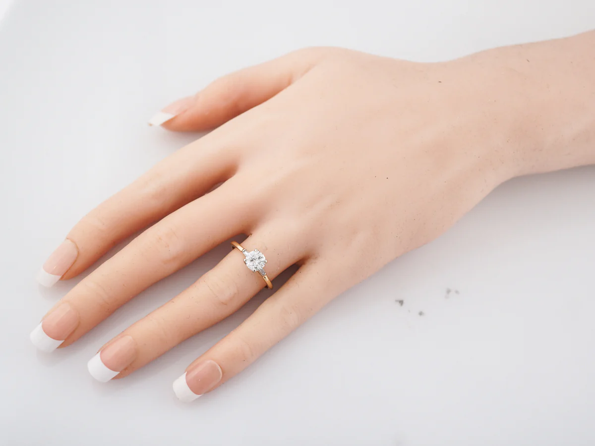 Vintage Engagement Ring Retro .87 Round Brilliant Cut Diamond in 14k Yellow Gold & Platinum - Image 6