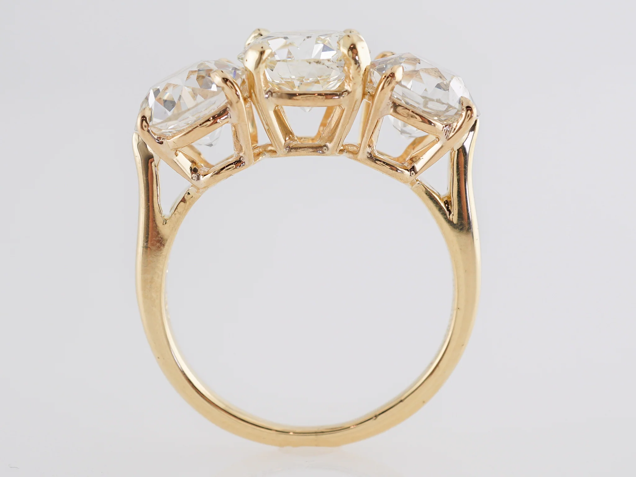 Vintage Harry Winston Three Stone Diamond Engagement Ring 14k - Image 4