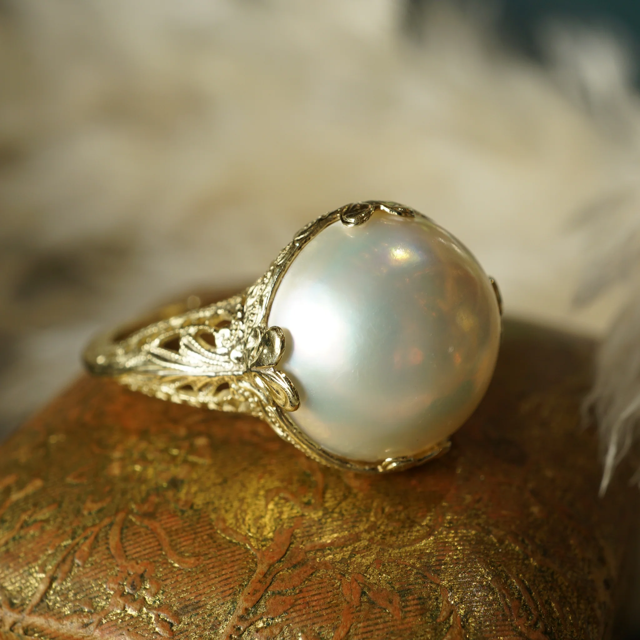 Vintage Inspired Mabe Pearl Ring in 14k Yellow Gold - Image 7