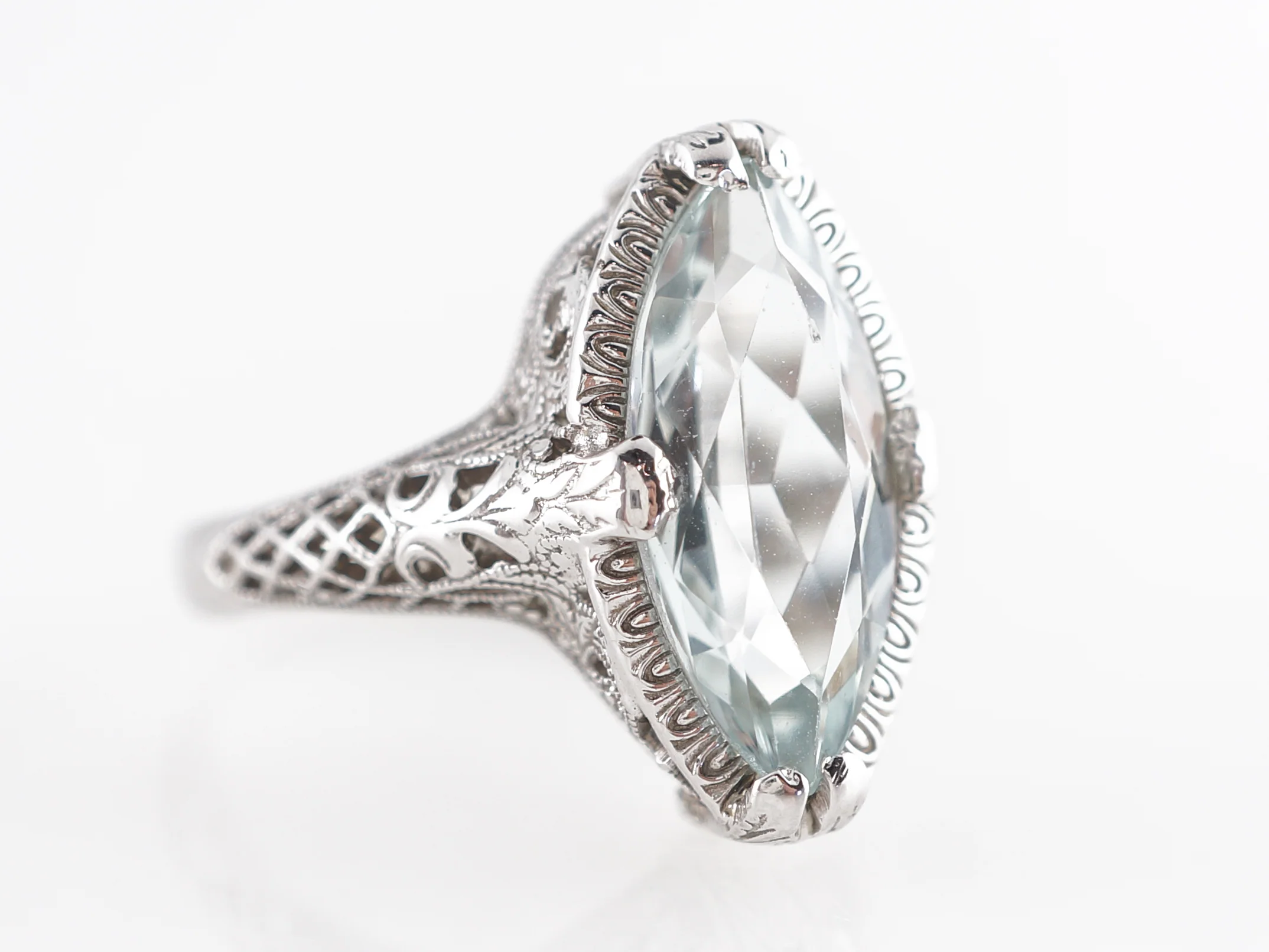 Vintage Marquise Aquamarine Filigree Ring in 14k - Image 2