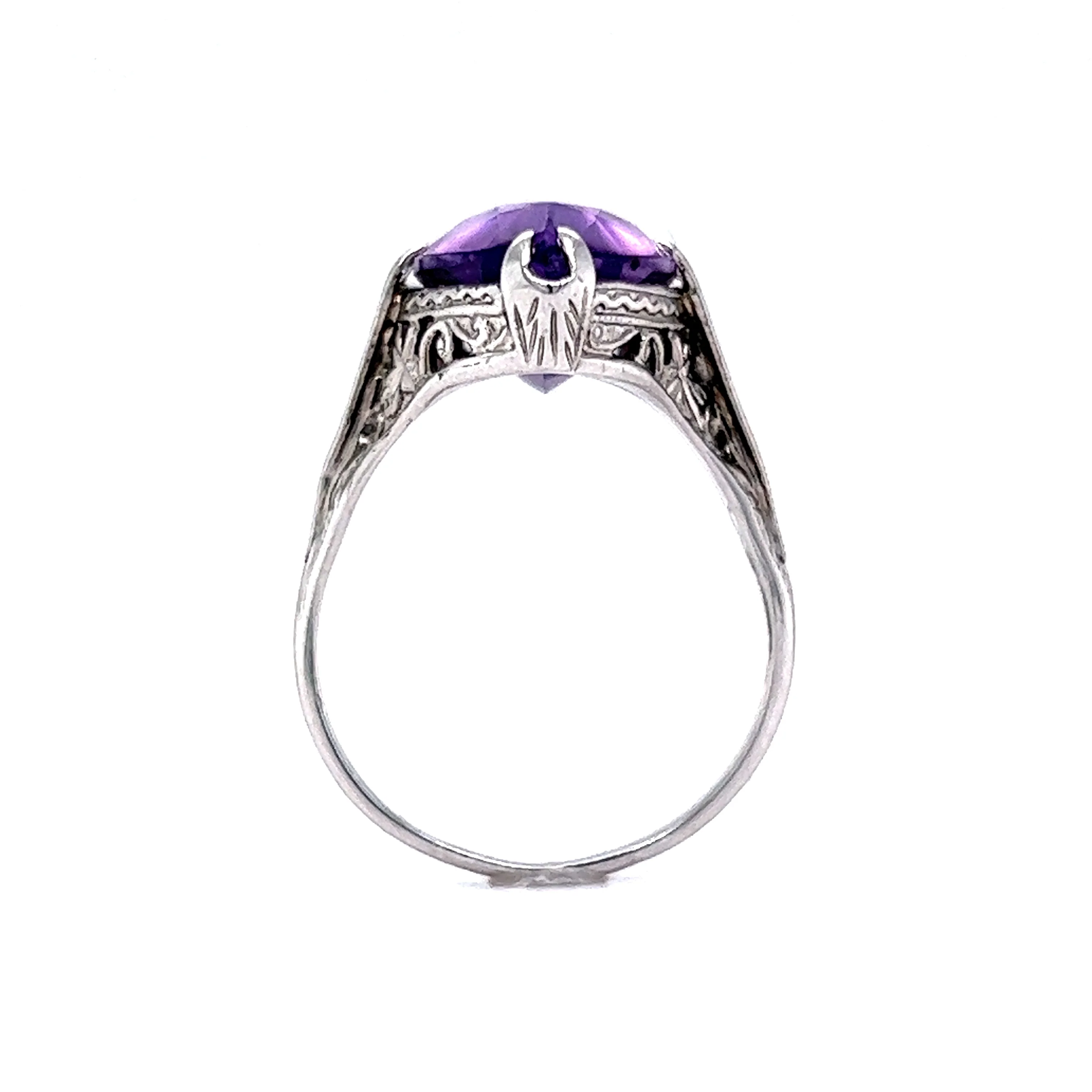 Vintage Marquise Cut Amethyst Cocktail Ring in 18k White Gold - Image 4