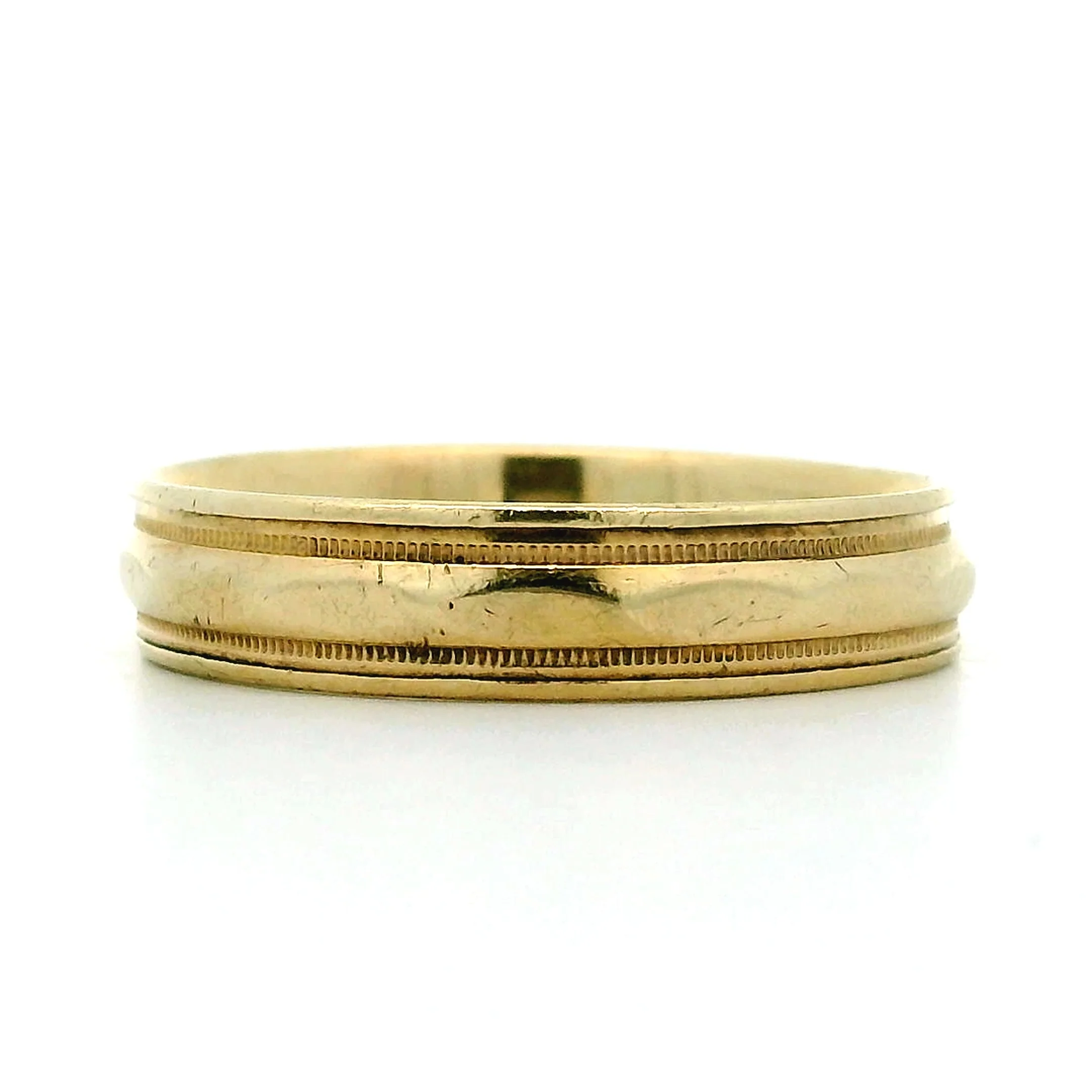 Vintage Mens 5mm Wedding Band in 10k Yellow Gold - Image 2