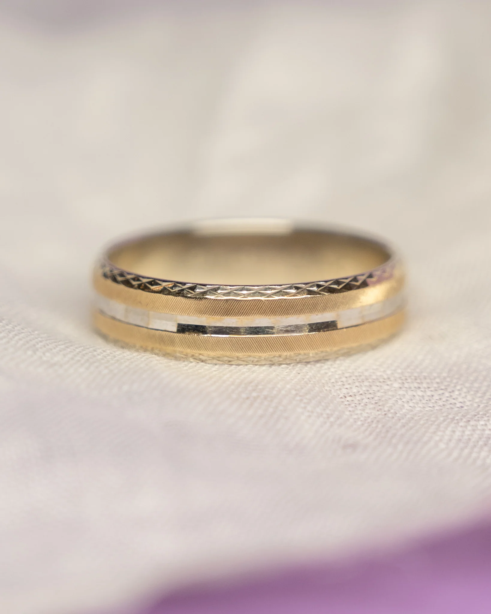 Vintage Mens 6mm 1960s Wedding Band in 14k - Image 6