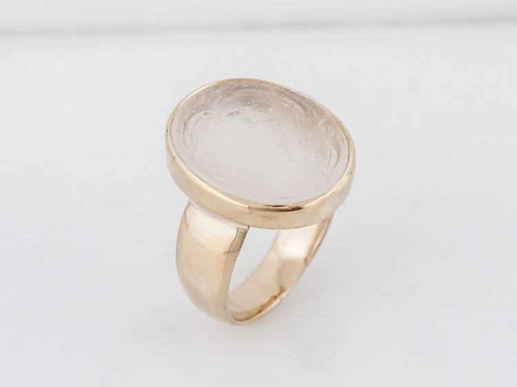 Vintage Men's Right Hand Ring 7.23 Cabochon Cut Agate Intaglio in 14k Yellow Gold - Image 5
