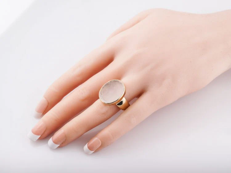Vintage Men's Right Hand Ring 7.23 Cabochon Cut Agate Intaglio in 14k Yellow Gold - Image 8