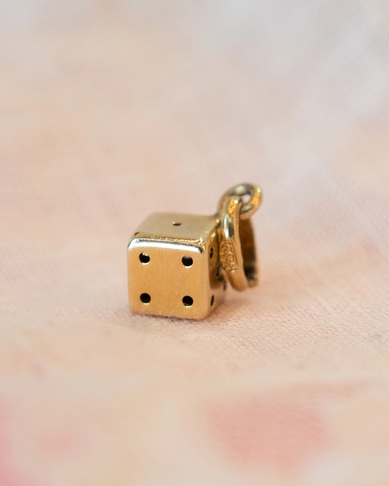 Vintage Mid-Century Dice Charm in 14K Yellow Gold - Image 4
