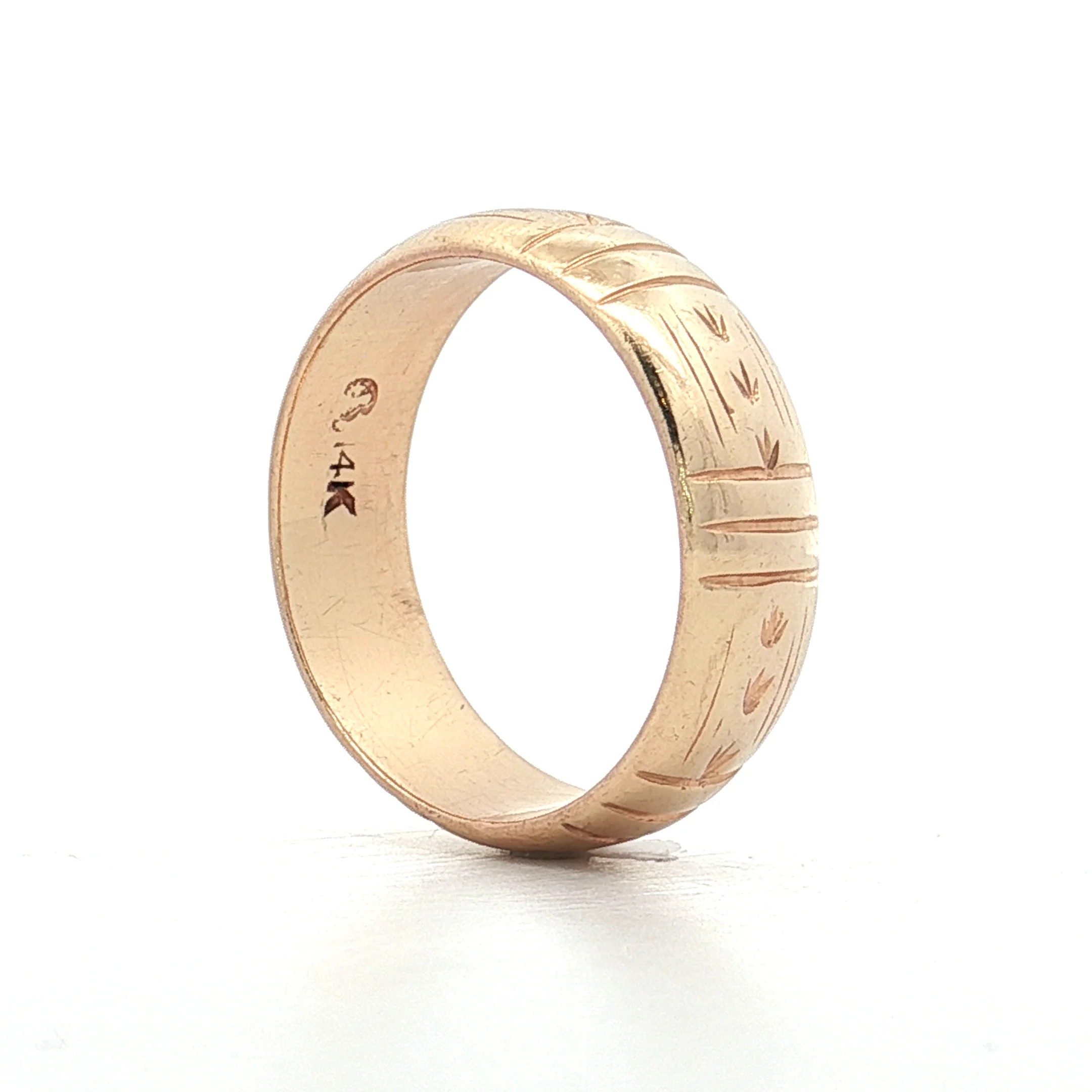Vintage Mid-Century Engraved Wedding Band 14k Yellow Gold - Image 5