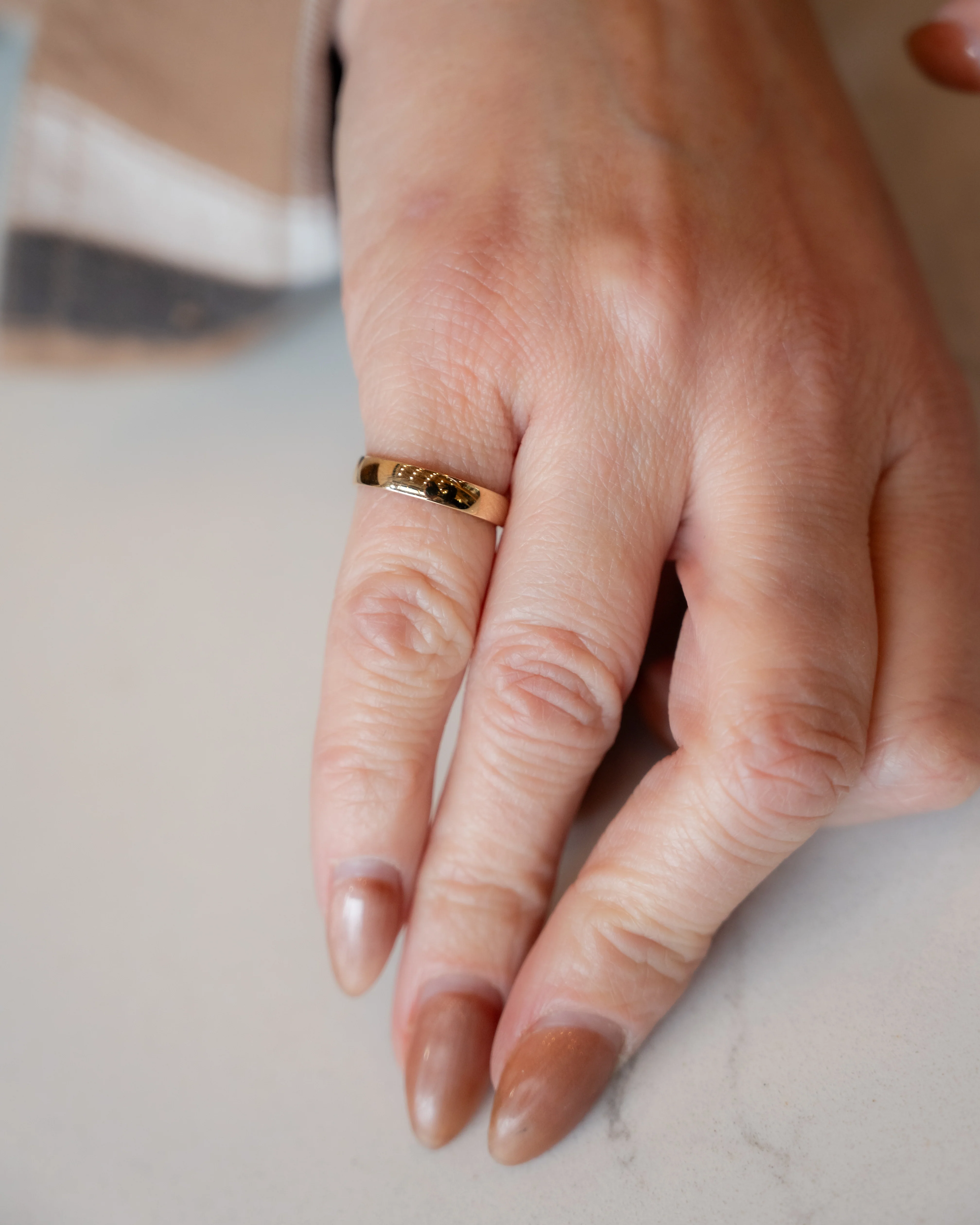 Vintage Mid-Century Euro Style Band in 14k - Image 7
