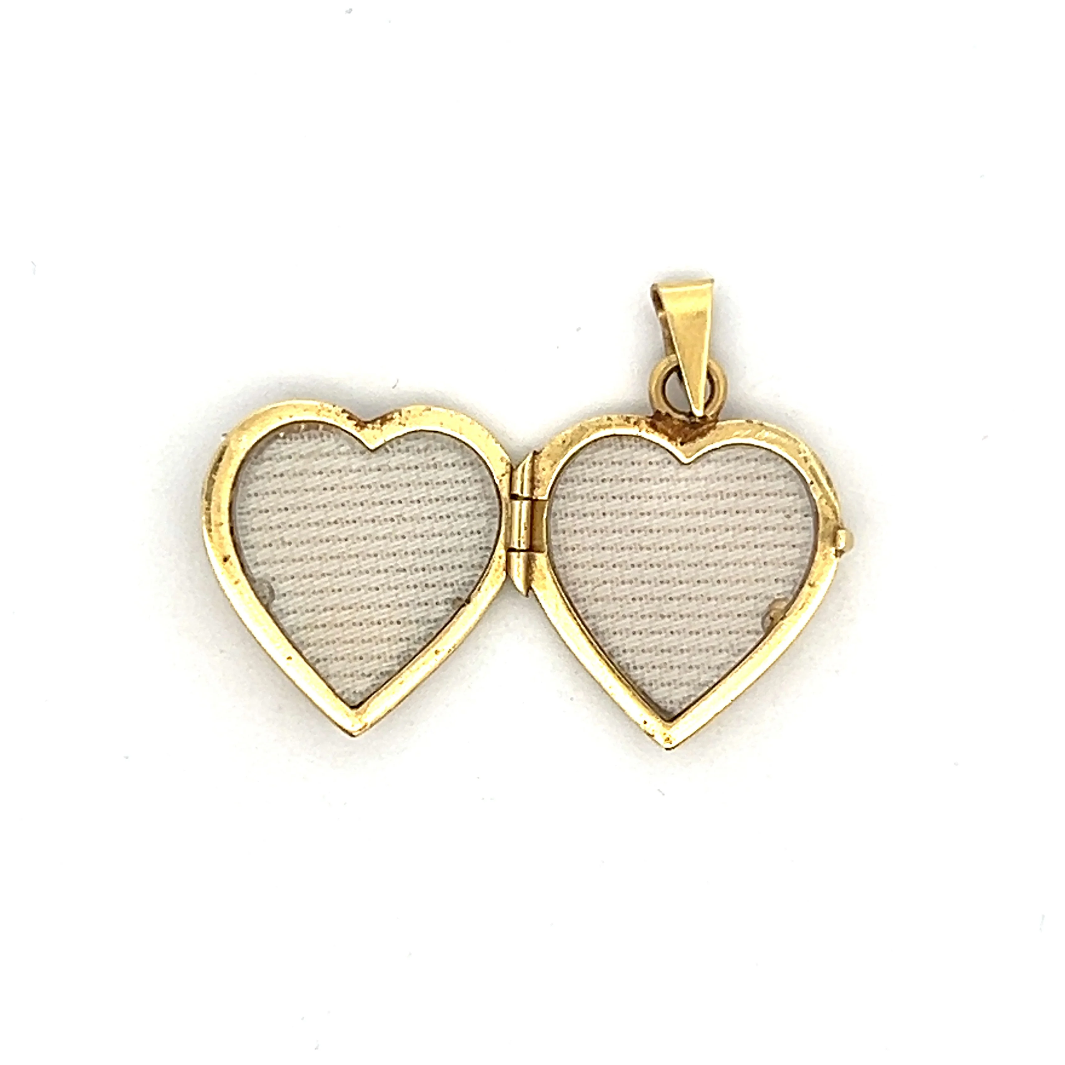 Vintage Mid-Century Heart Locket in 14k Yellow Gold - Image 3