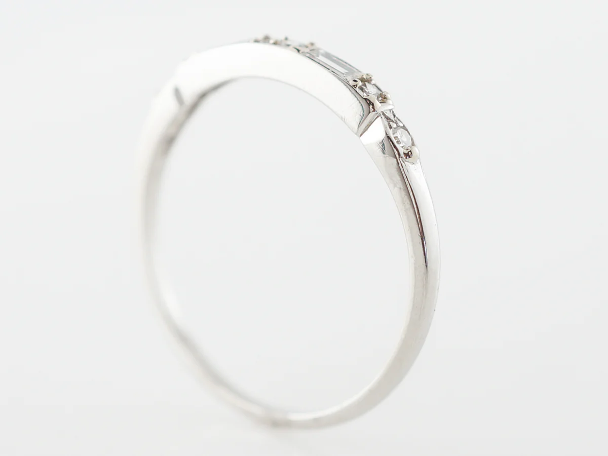 Vintage Mixed Diamond Wedding Band in Platinum - Image 5