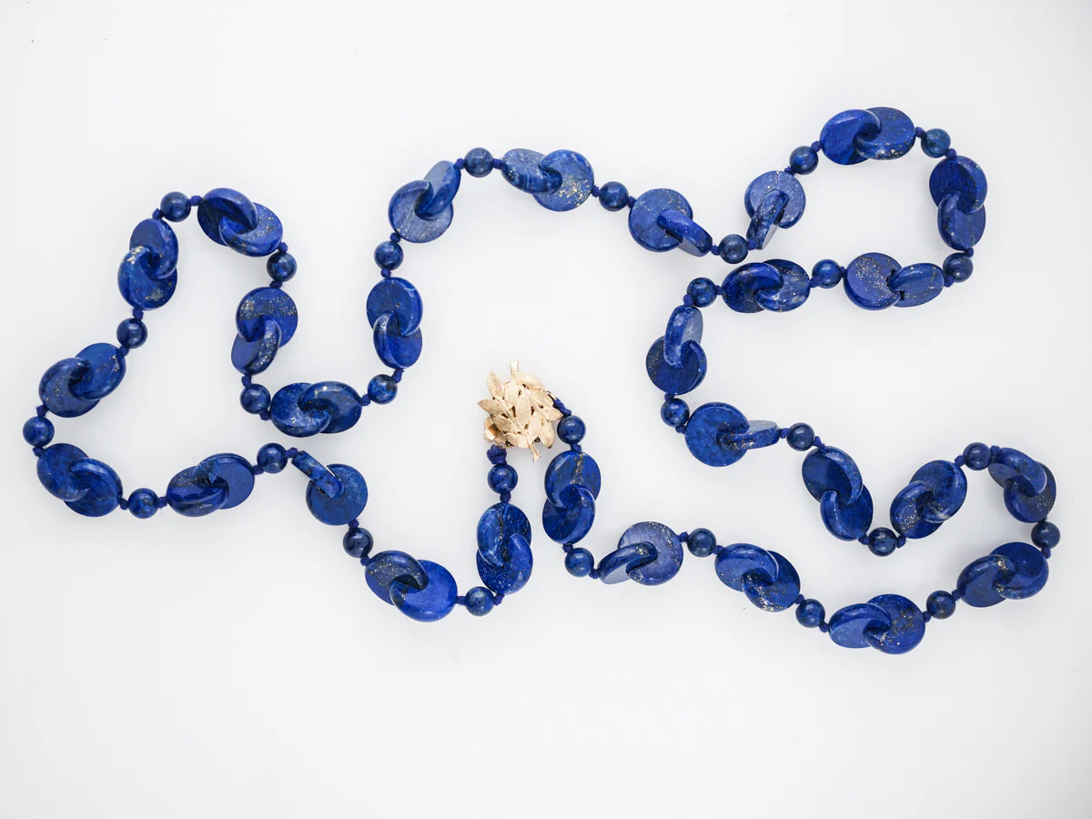 Vintage Necklace Mid Century Carved Lapis in 14k Yellow Gold - Image 4