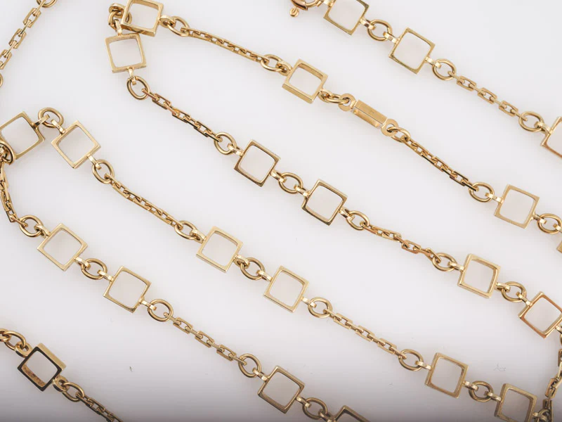Vintage Necklace Mid-Century Italian Chain Links in 14k Yellow Gold - Image 2