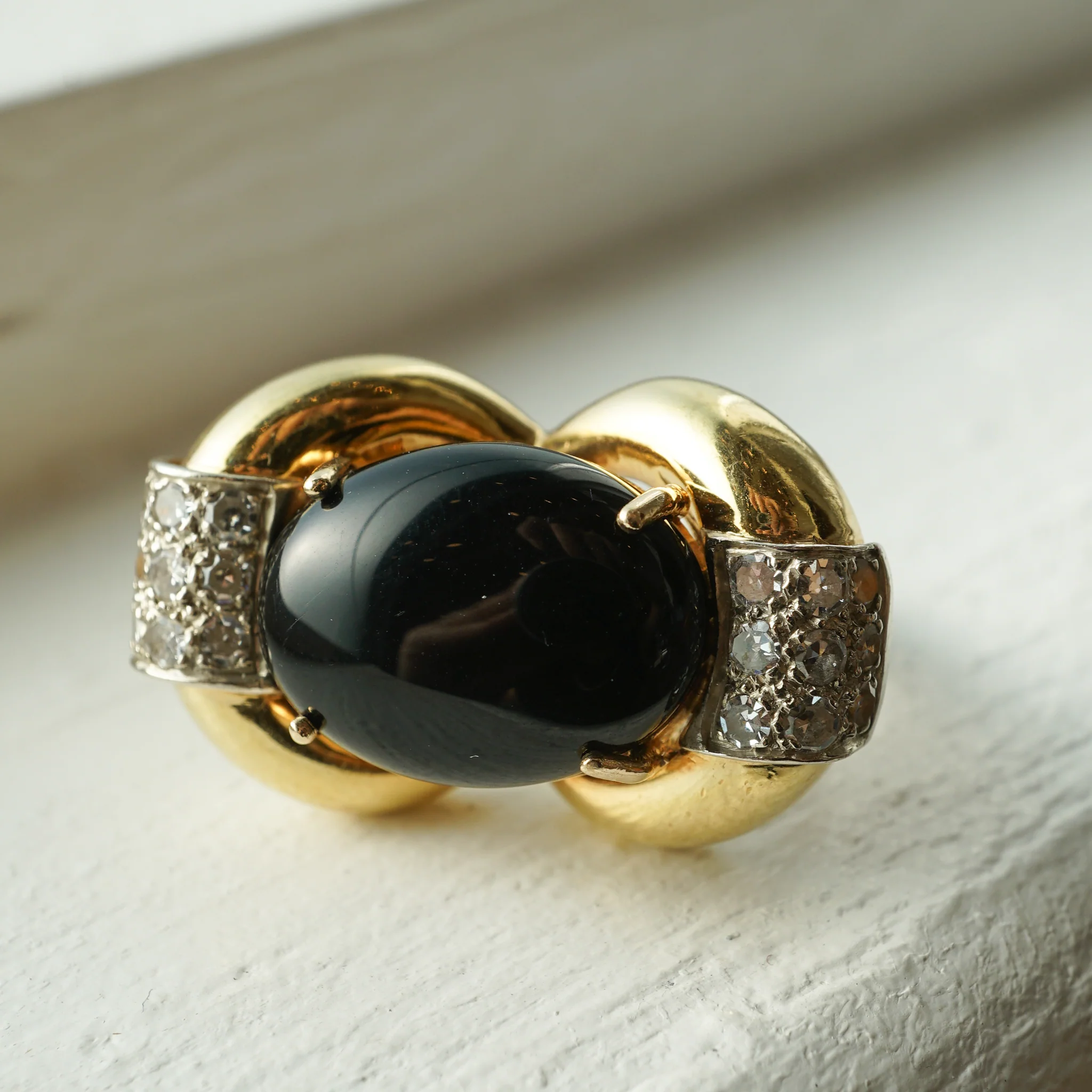 Vintage Onyx & Diamond Cocktail Ring 18k Yellow Gold - Image 8