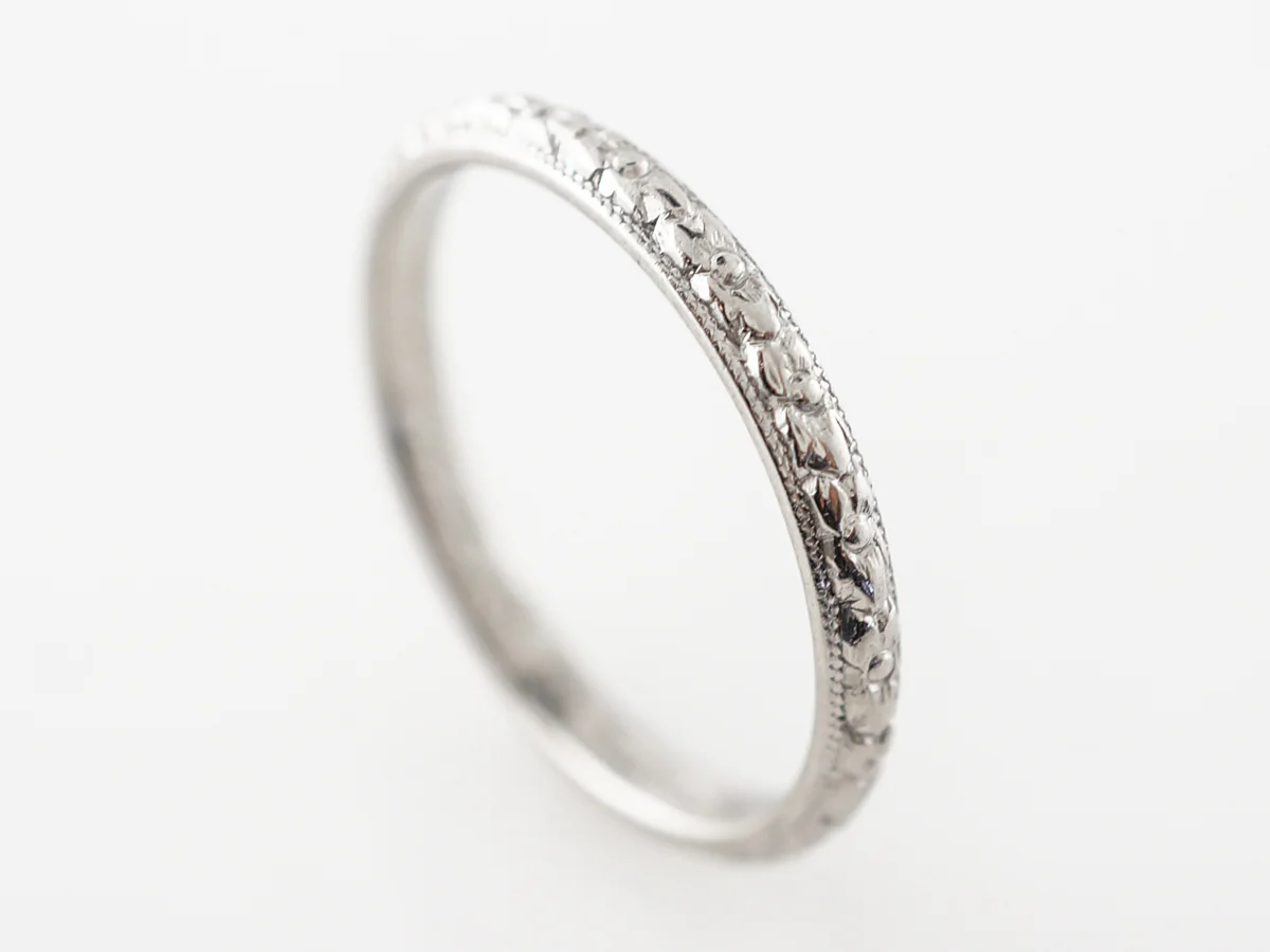 Vintage Orange Blossom Engraved Wedding Band in Platinum - Image 3