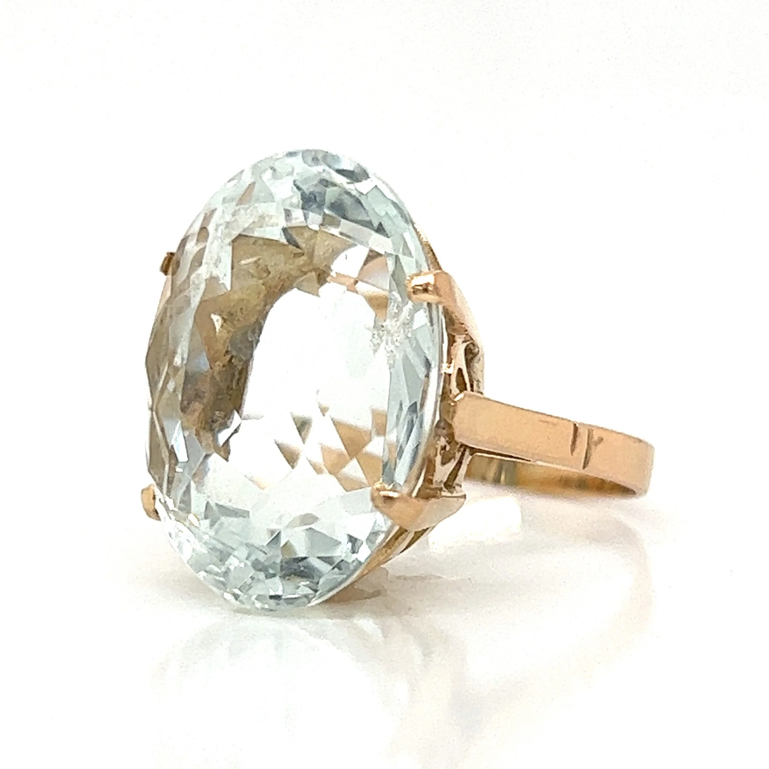 Vintage Pale Aquamarine Cocktail Ring in 14k Yellow Gold - Image 2