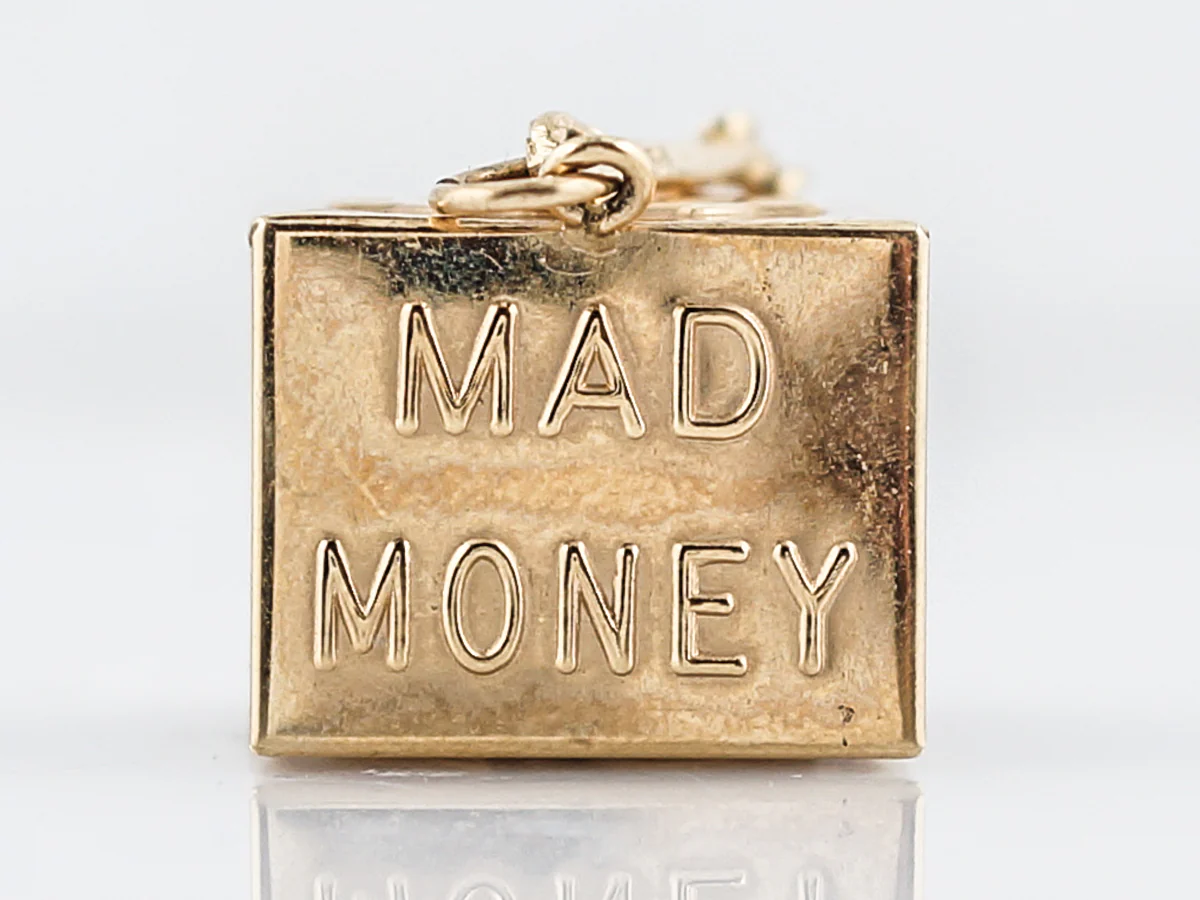 Vintage Pendant Charm Mad Money Mid Century in 14k Yellow Gold - Image 4