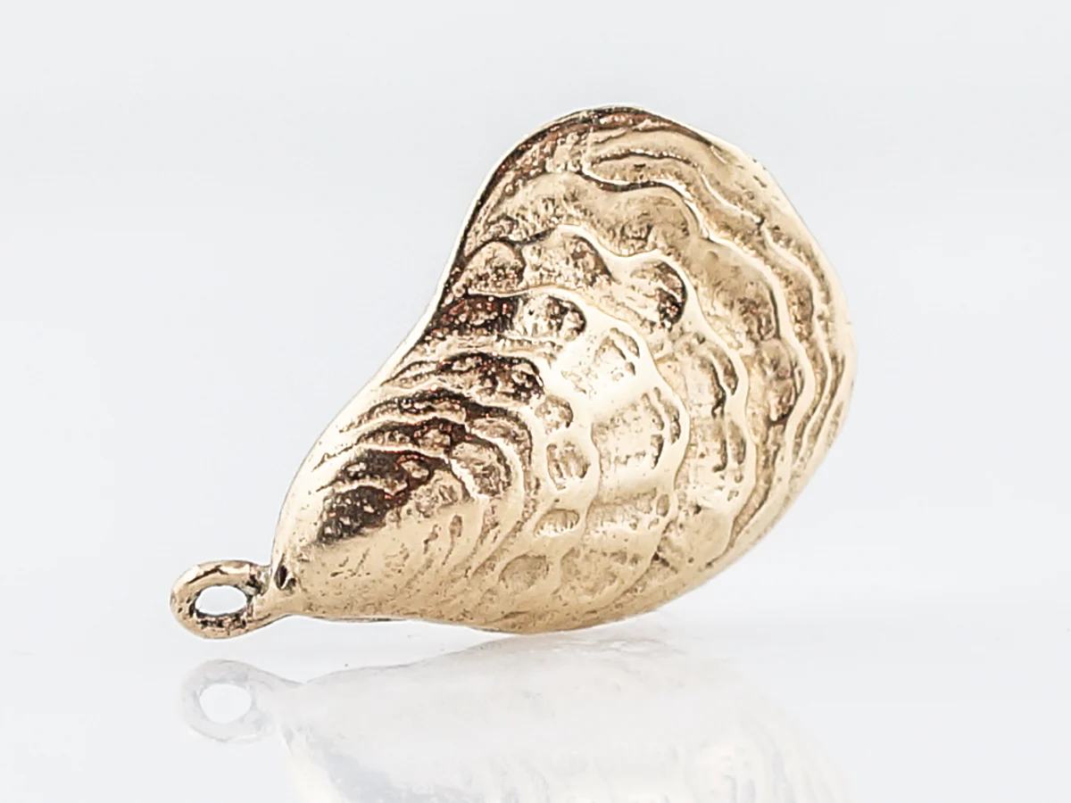 Vintage Pendant Charm Shell Mid-Century 14k Yellow Gold
