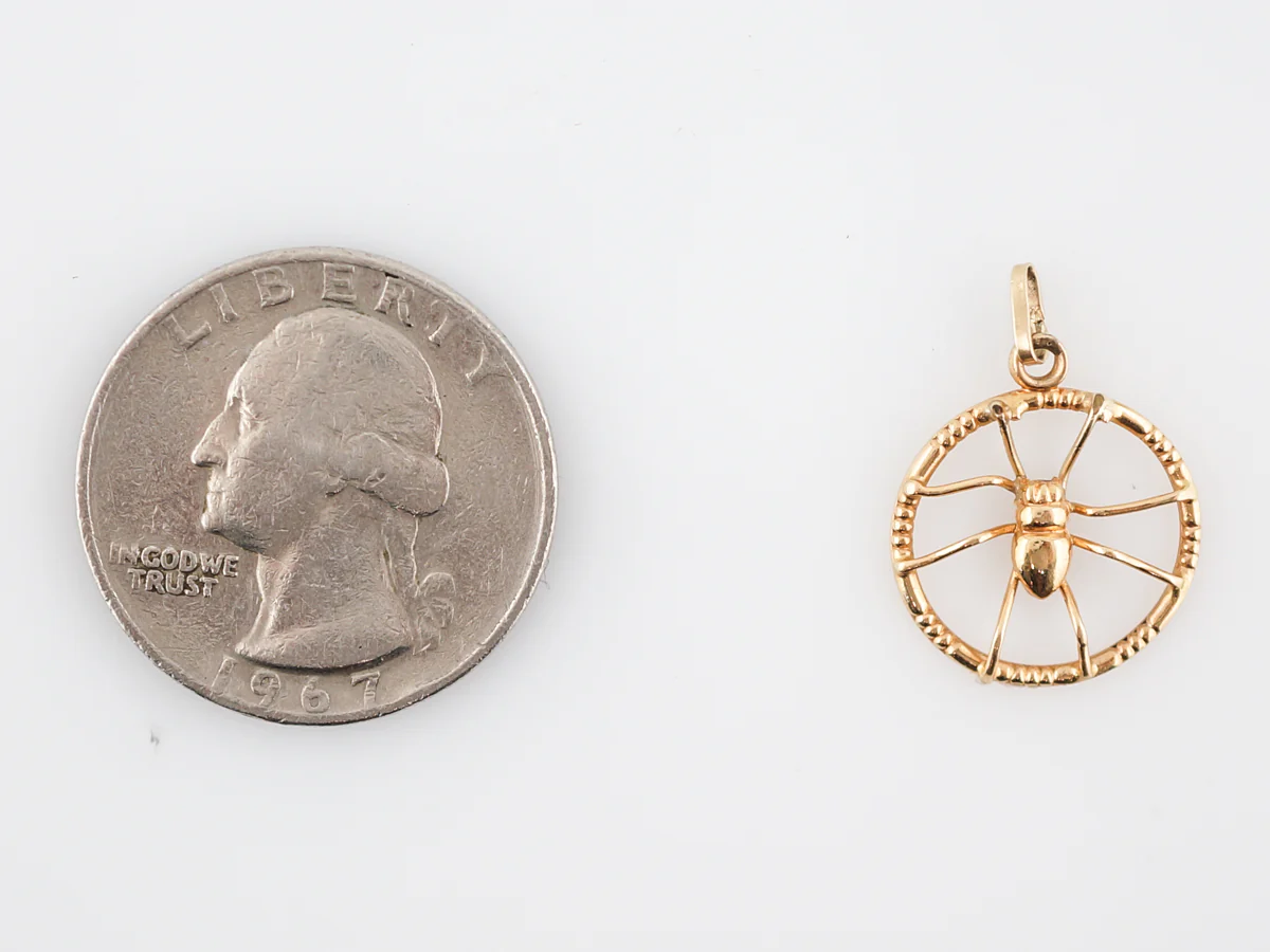 Vintage Pendant Charm Spider Mid-Century in 14k Yellow Gold - Image 4