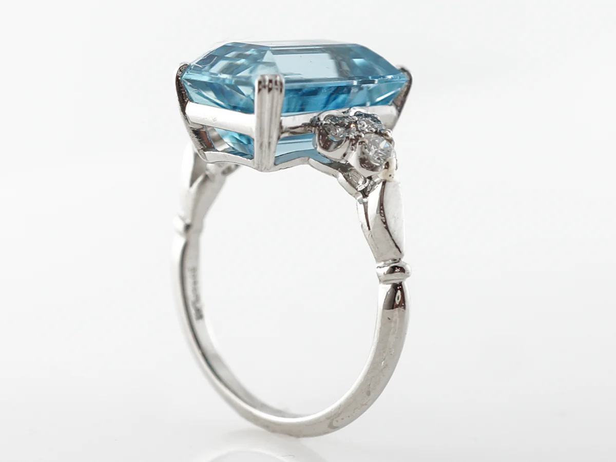 Vintage Petri Jewelers Emerald Cut Aquamarine & Diamond Ring - Image 5