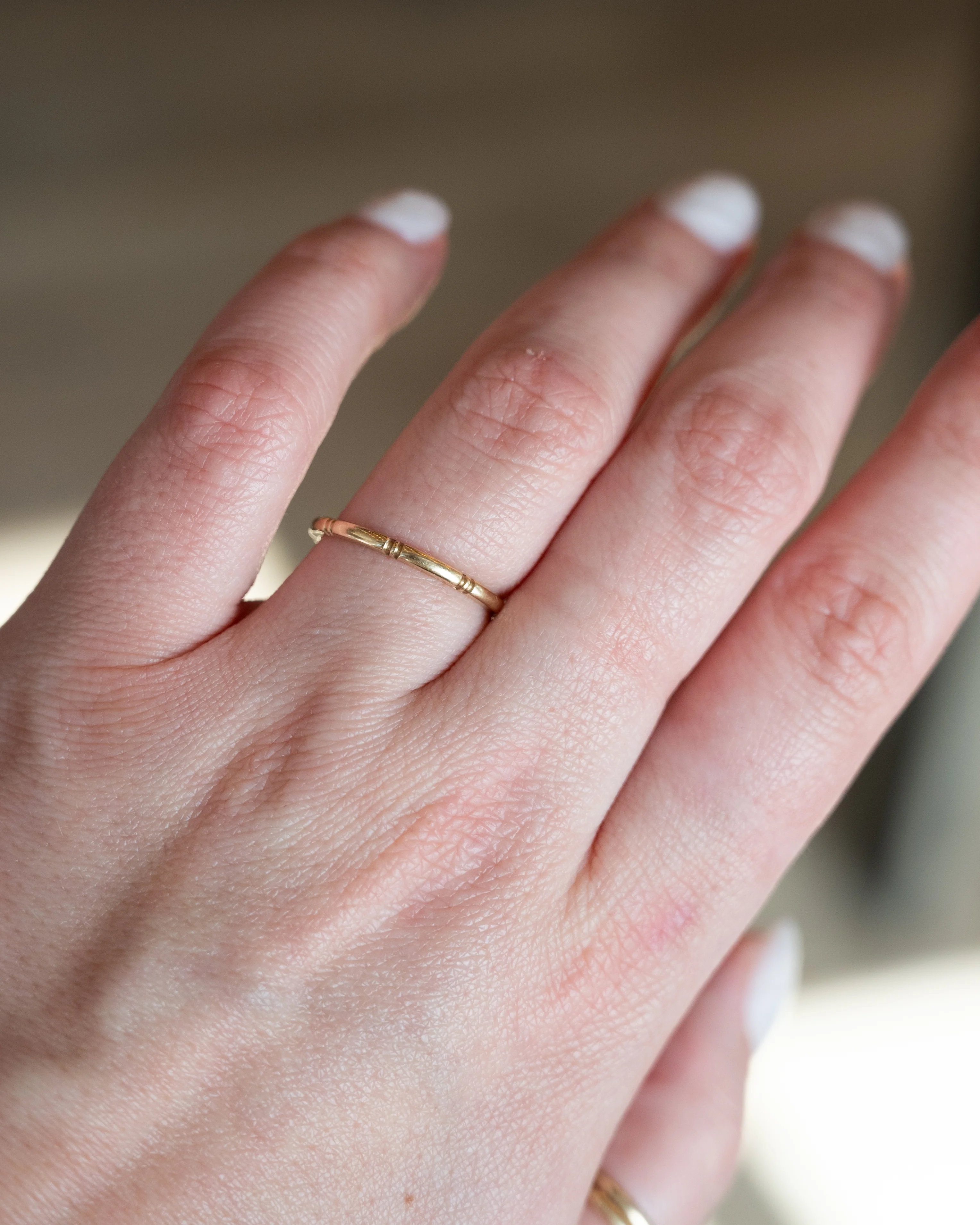 Vintage Retro Engraved Wedding Band 14k Yellow Gold - Image 6