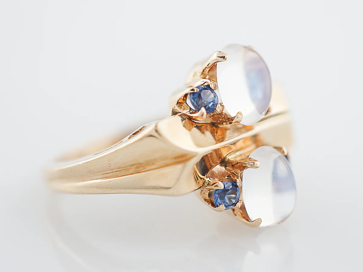 Vintage Right Hand Ring Late Art Deco 1.40 Cabochon Cut Moonstones & Sapphires in 14k Yellow Gold - Image 3