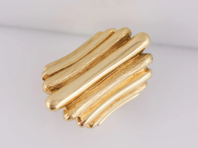 Vintage Right Hand Ring Mid-Century in 18k Yellow Gold - Image 5