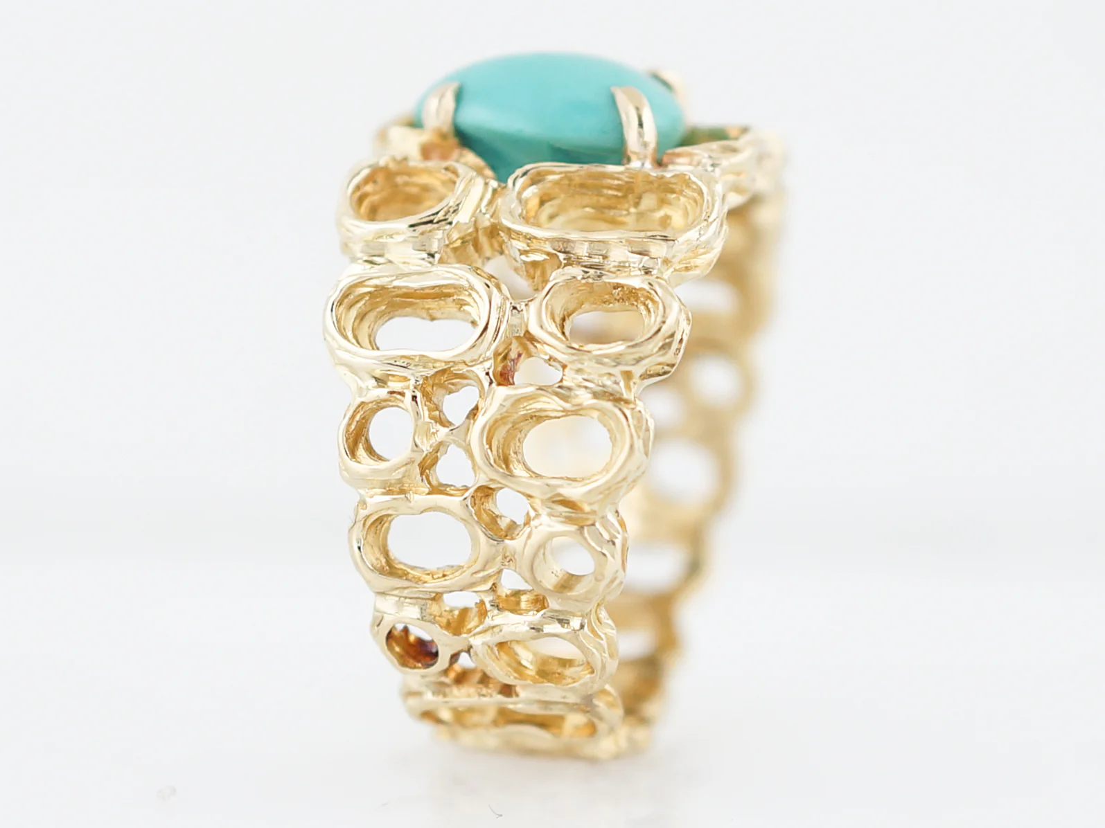 Vintage Right Hand Ring Mid-Century Cabochon Cut Turquoise in 18K Yellow Gold - Image 4