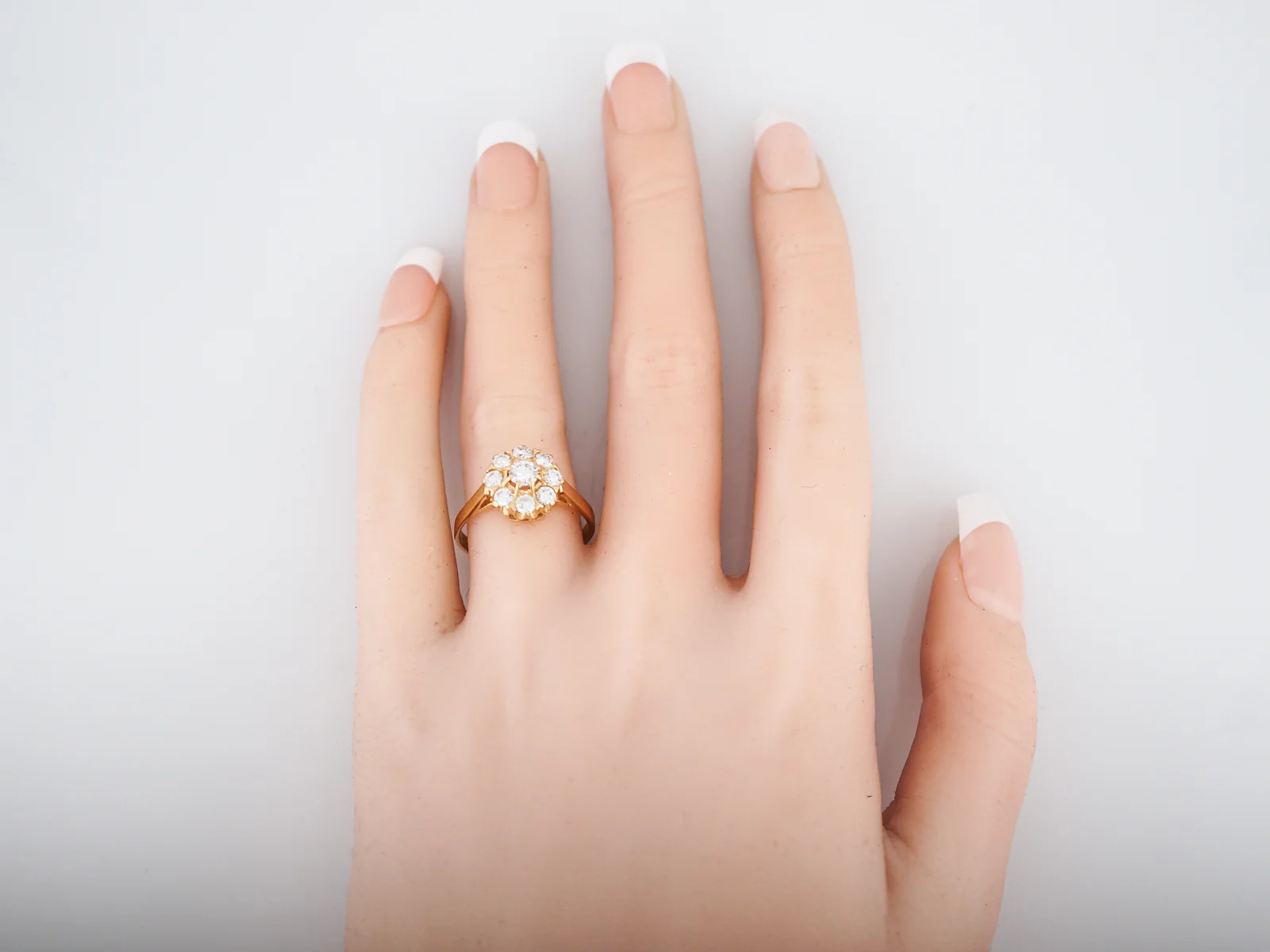 Vintage Right Hand Ring Retro .20 Round Brilliant Cut Diamonds in 18k Yellow Gold - Image 6