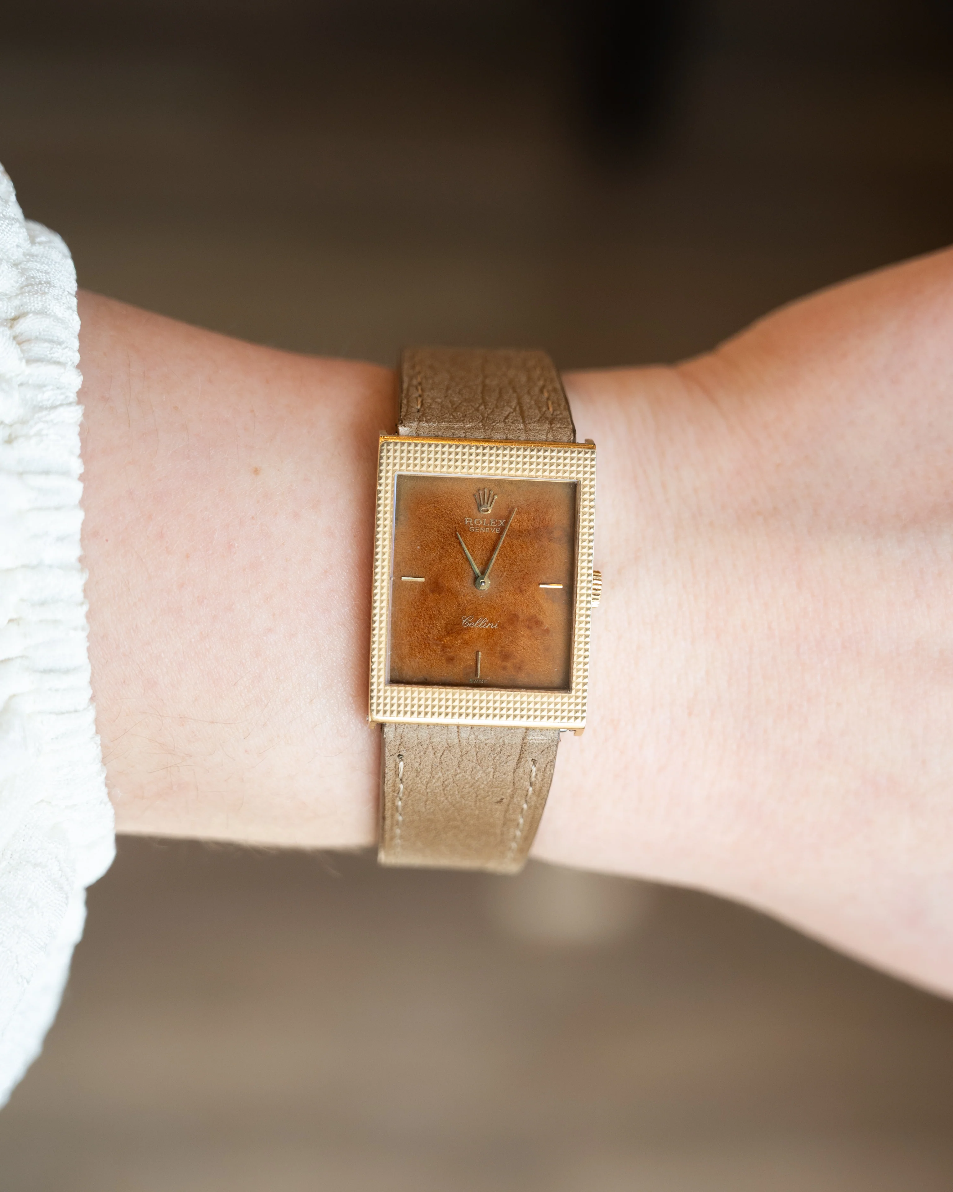 Vintage Rolex Cellini Watch in 18k Yellow Gold - Image 6