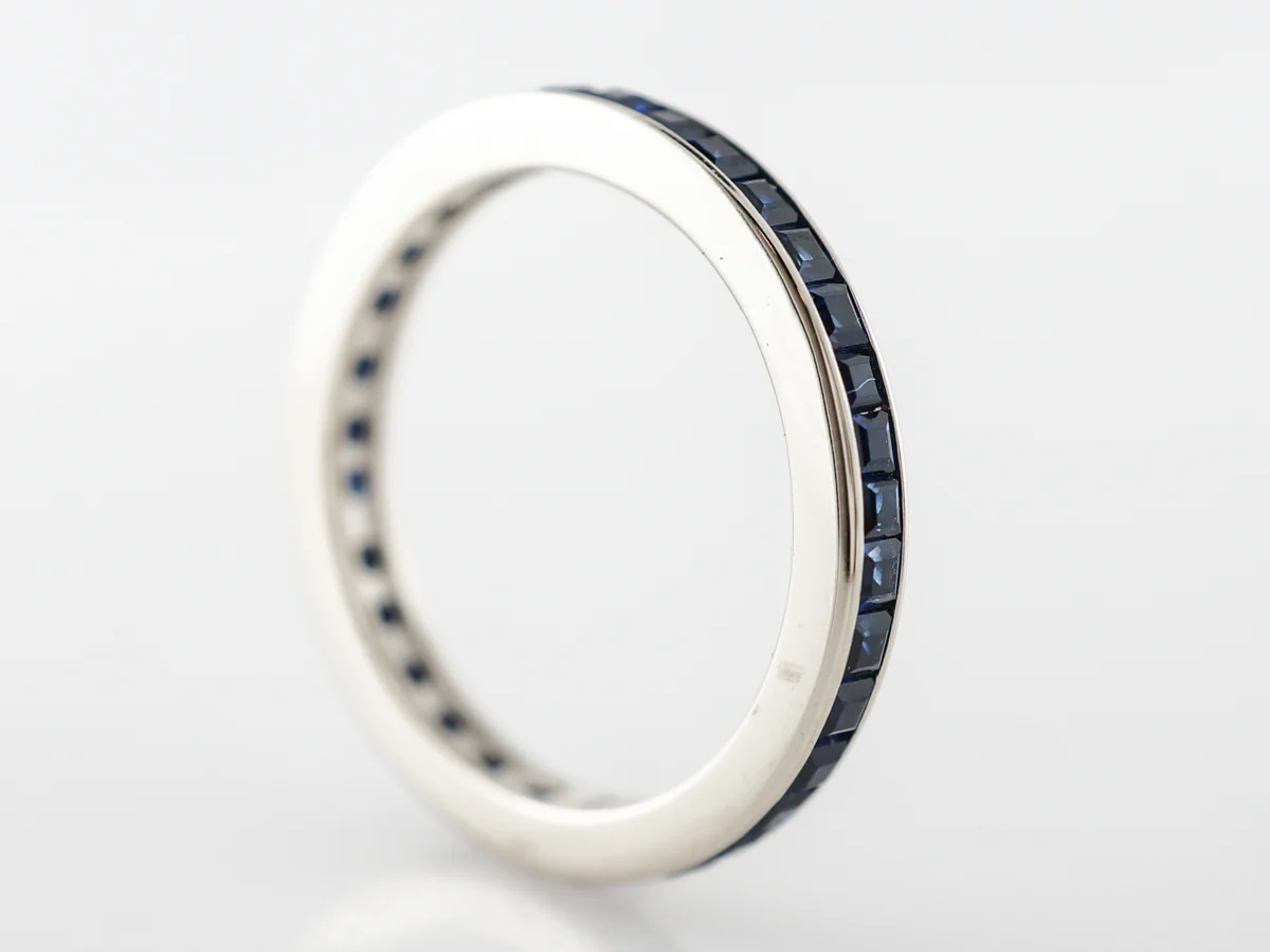 Antique Sapphire Eternity Band Art Deco in White Gold - Image 3