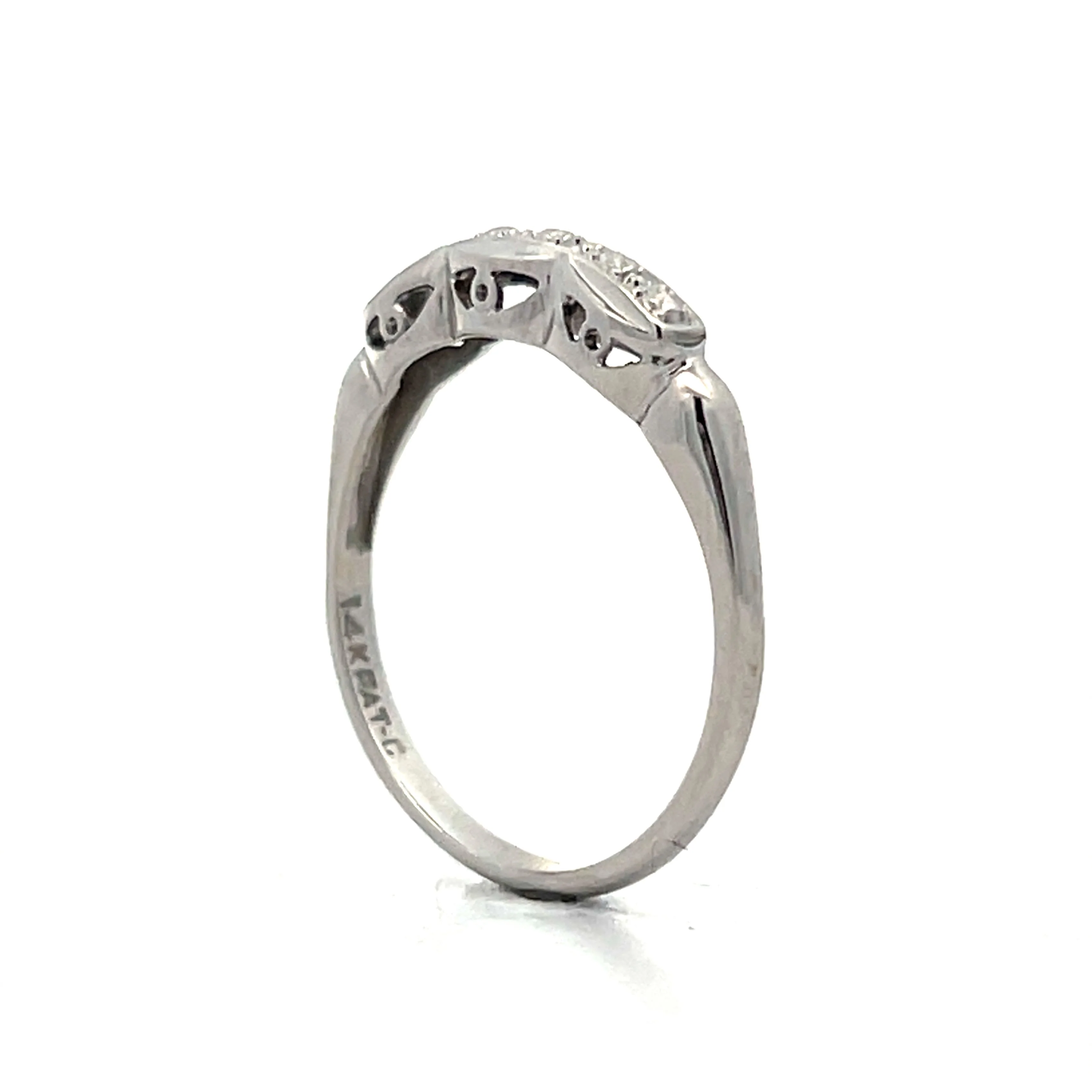 Vintage Scalloped Filigree Wedding Band in 14k - Image 5