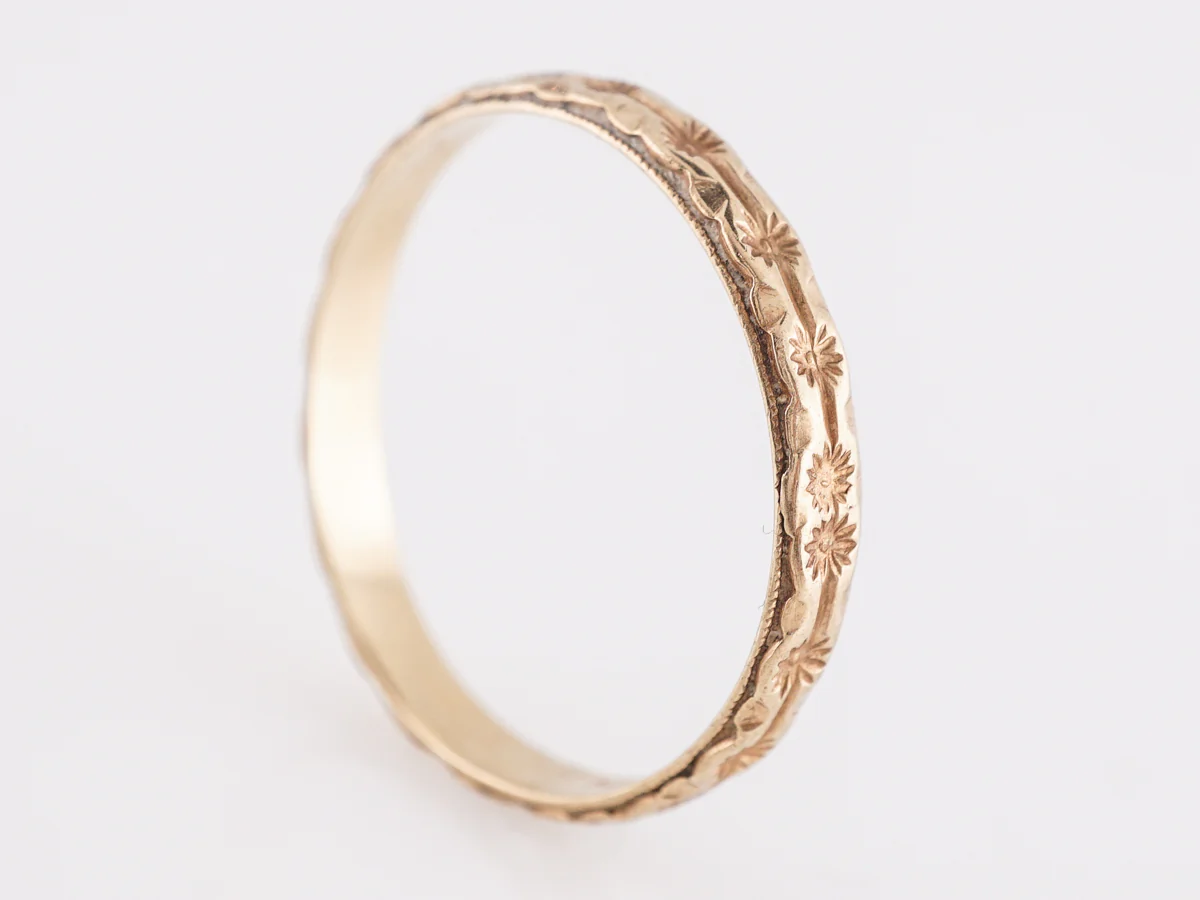 Vintage Star Engraved Band in 14k Yellow Gold - Image 2