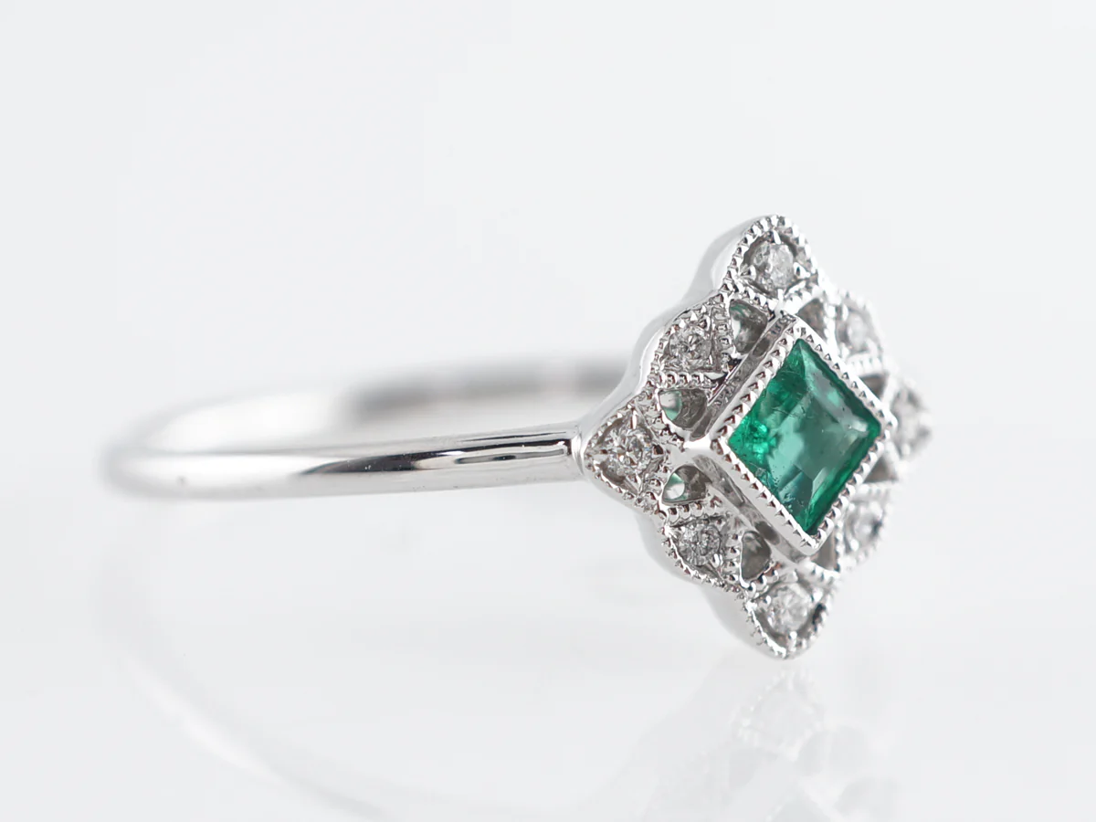 Vintage Style Square Cut Emerald Cocktail Ring in 14k - Image 3
