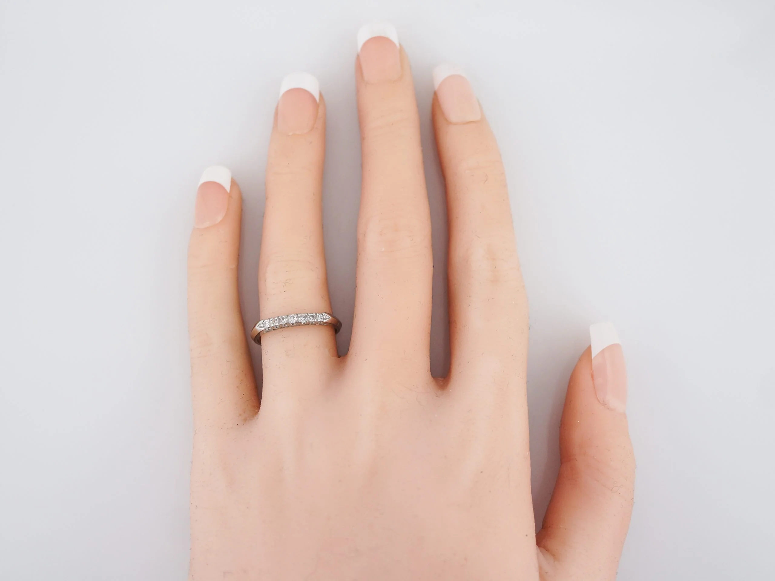 Antique Wedding Band Art Deco .21 Single Cut Diamond in Platinum - Image 6