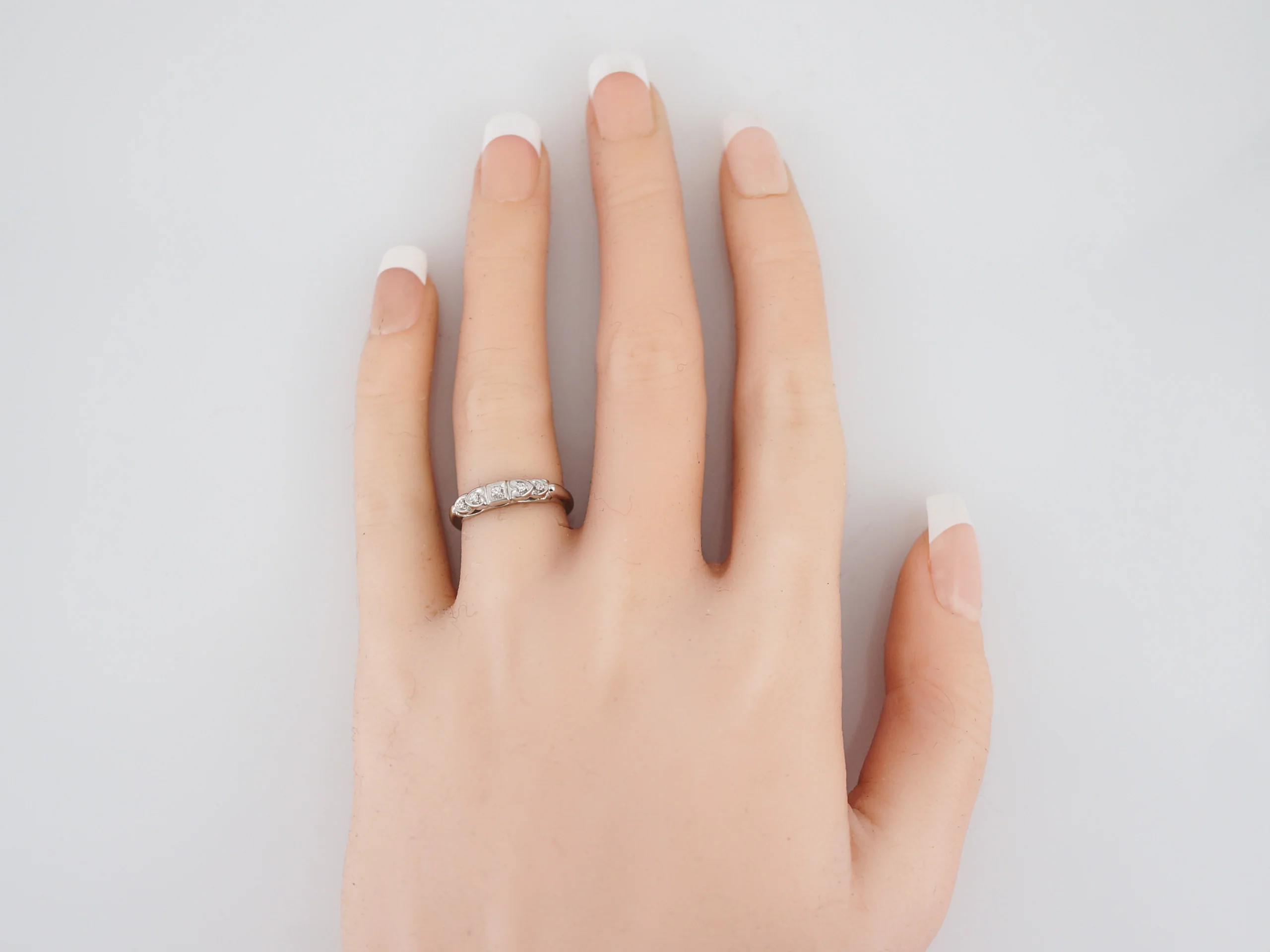 Vintage Wedding Band Mid-Century .13 Single Cut Diamonds in 14K White Gold - Image 5