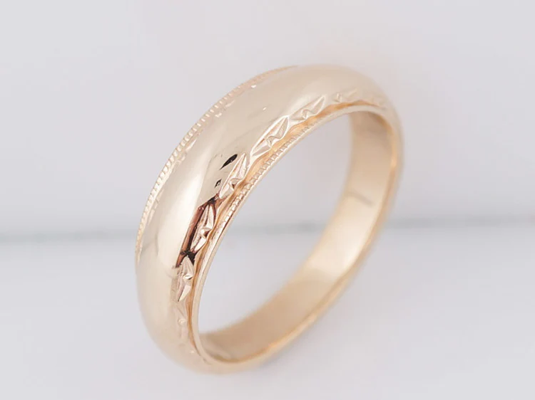 Vintage Wedding Band Mid-Century in 14k Yellow Gold - Image 4