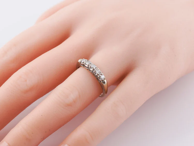 .20 Round Brilliant Mid-Century Wedding Band in 14k White & Yellow Gold - Image 4