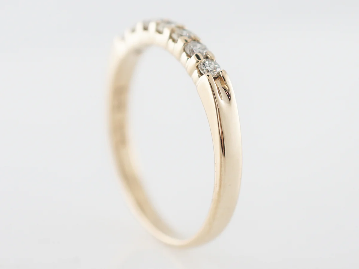 Vintage Wedding Band Mid-Century .25 Round Brilliant Cut Diamonds in 14k Yellow Gold - Image 5