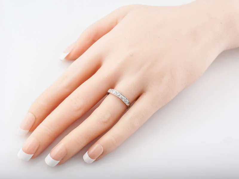 Vintage Wedding Band w/ Old European Cut Diamonds - Image 4