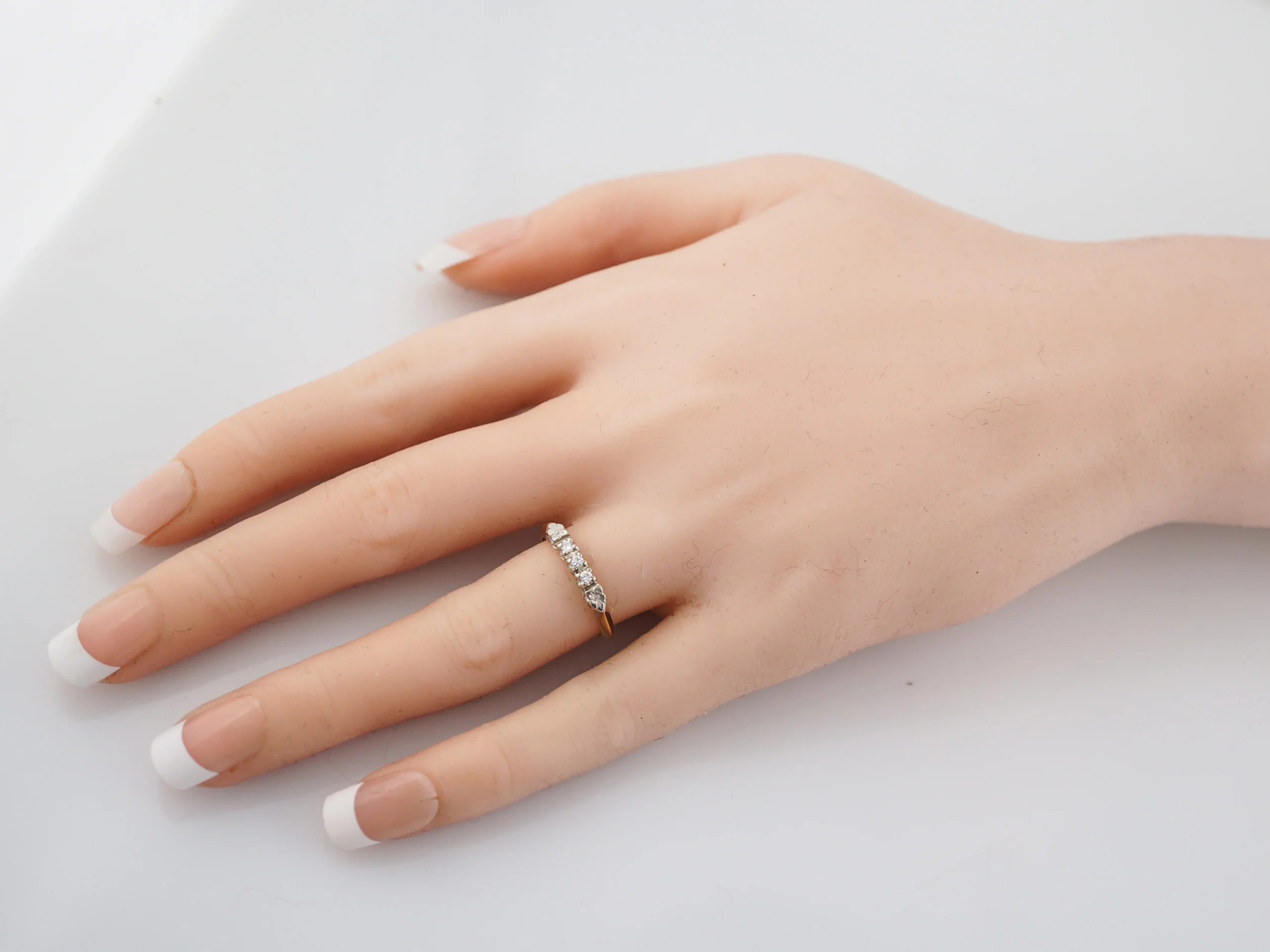 Vintage Wedding Band Retro .06 Old European Cut Diamonds in 14K Yellow & White Gold - Image 7