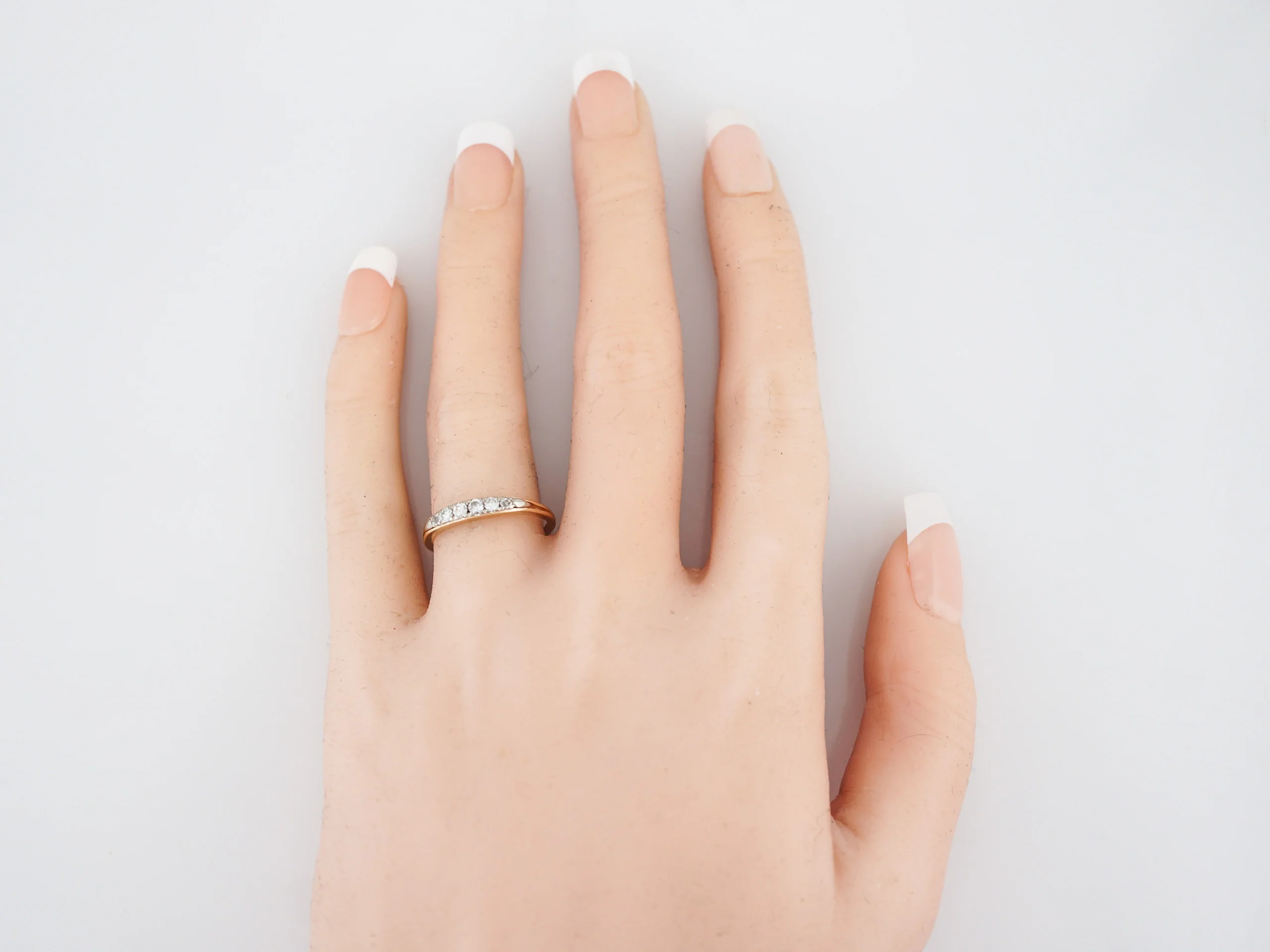 Vintage Wedding Band Retro .15 Round Brilliant Cut Diamonds in 14K Yellow & White Gold - Image 5