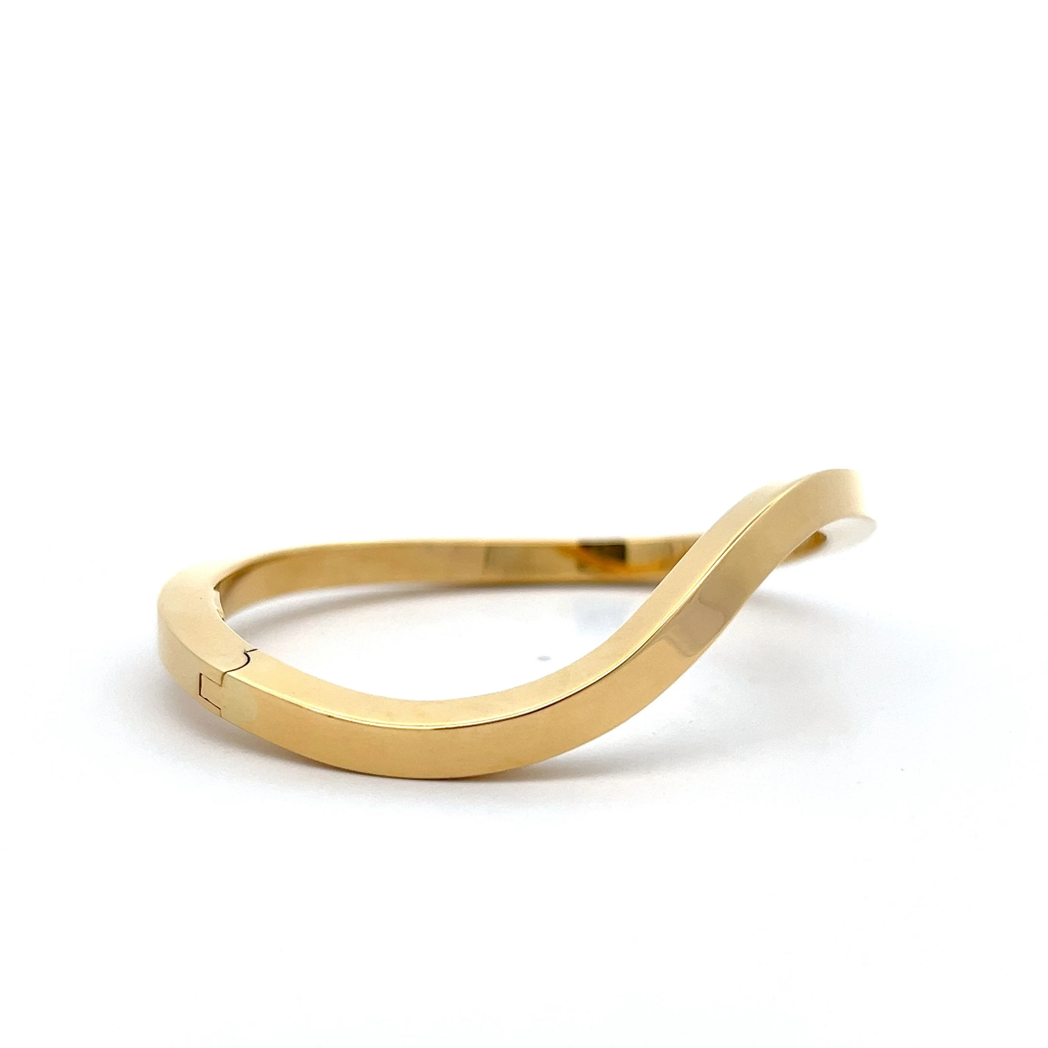 Wavey Bangle Bracelet in 18k Yellow Gold - Image 3