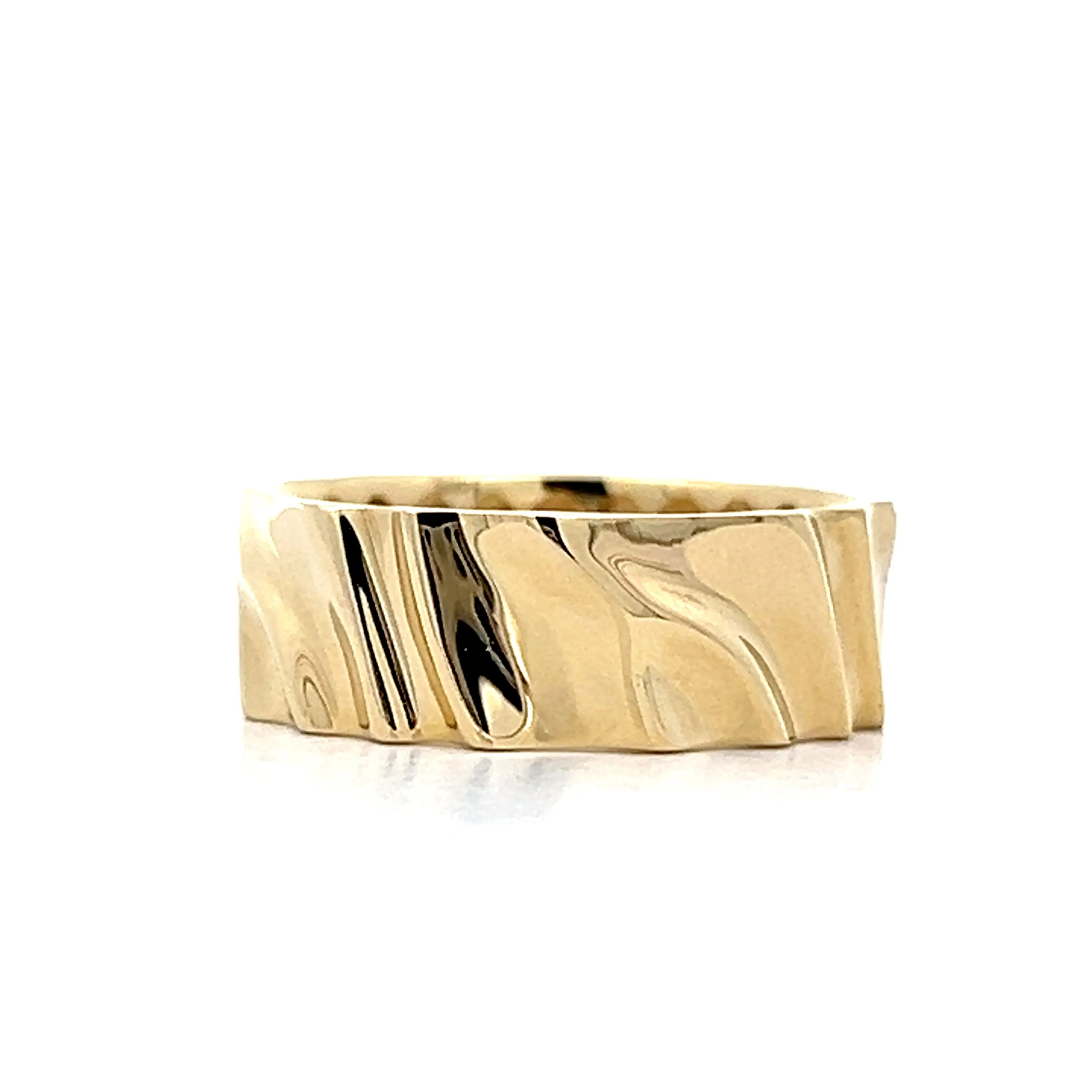 Wavy Textured Wedding Band in 14k Yellow Gold - Image 3