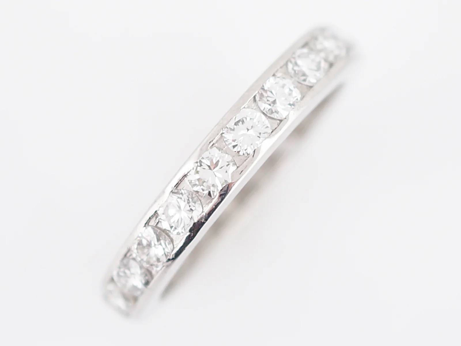 Wedding Band Modern 1.60 Round Brilliant Cut Diamonds in Platinum - Image 2