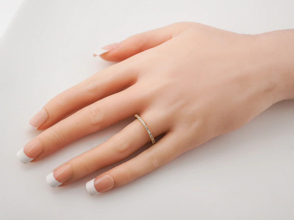 Wedding Band Modern .12 Round Brilliant Cut Diamonds in 18k Yellow Gold - Image 7
