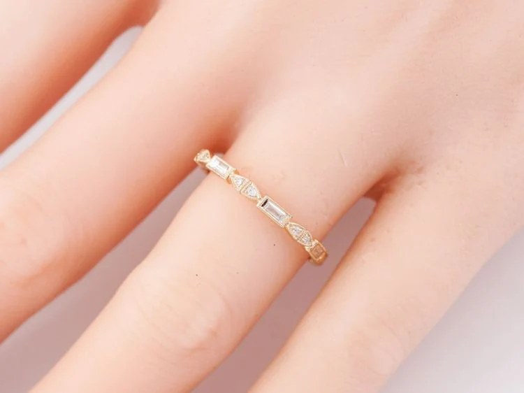 Wedding Band Modern .20 Baguette Cut & Round Brilliant Cut Diamonds in 14k Yellow Gold - Image 6