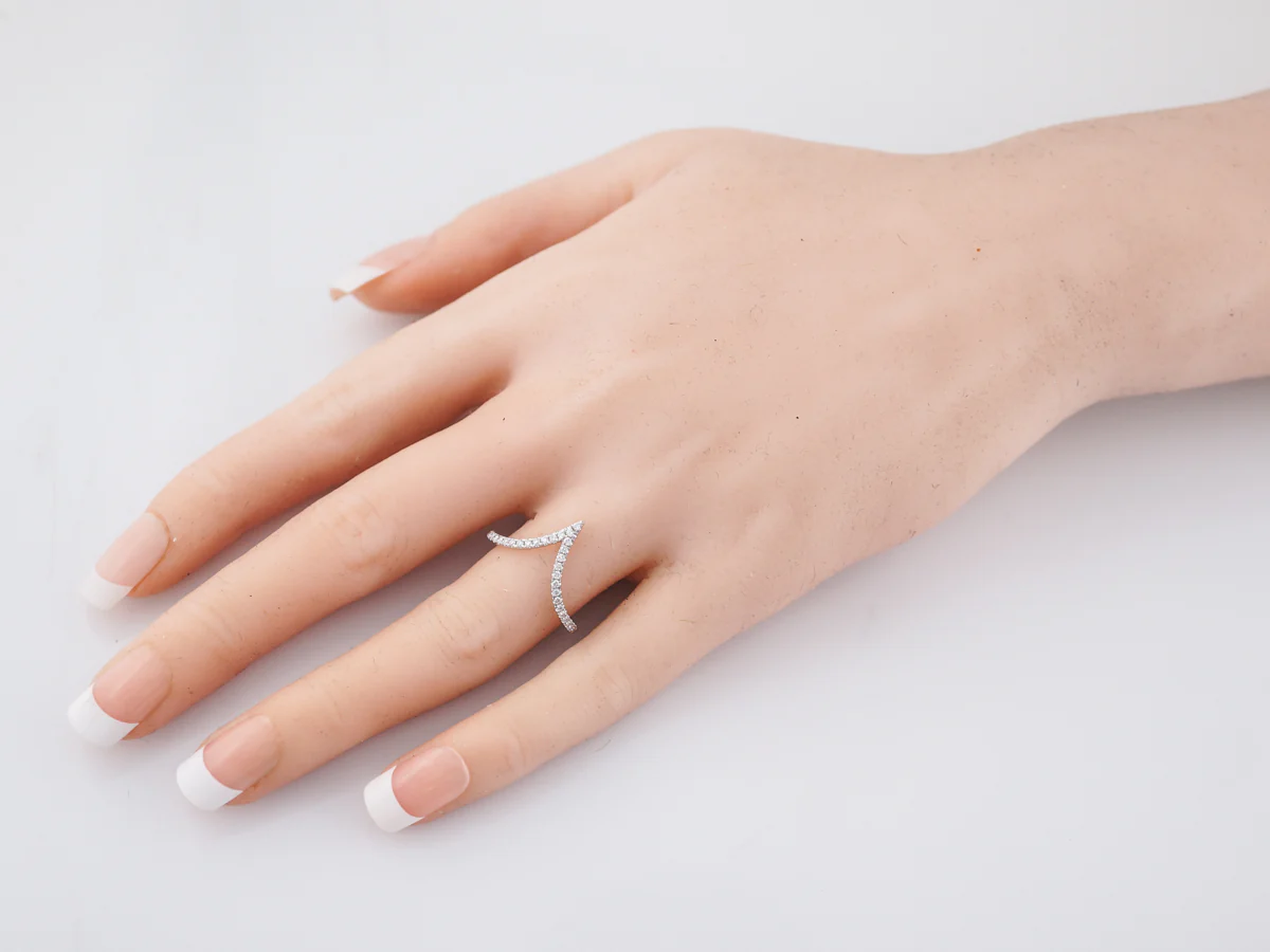 Wedding Band Modern .21 Round Brilliant Cut Diamonds in 14k White Gold - Image 7