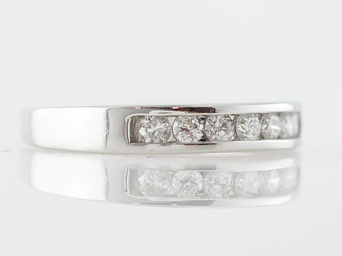 Wedding Band Modern .21 Round Brilliant Cut Diamonds in Platinum - Image 3