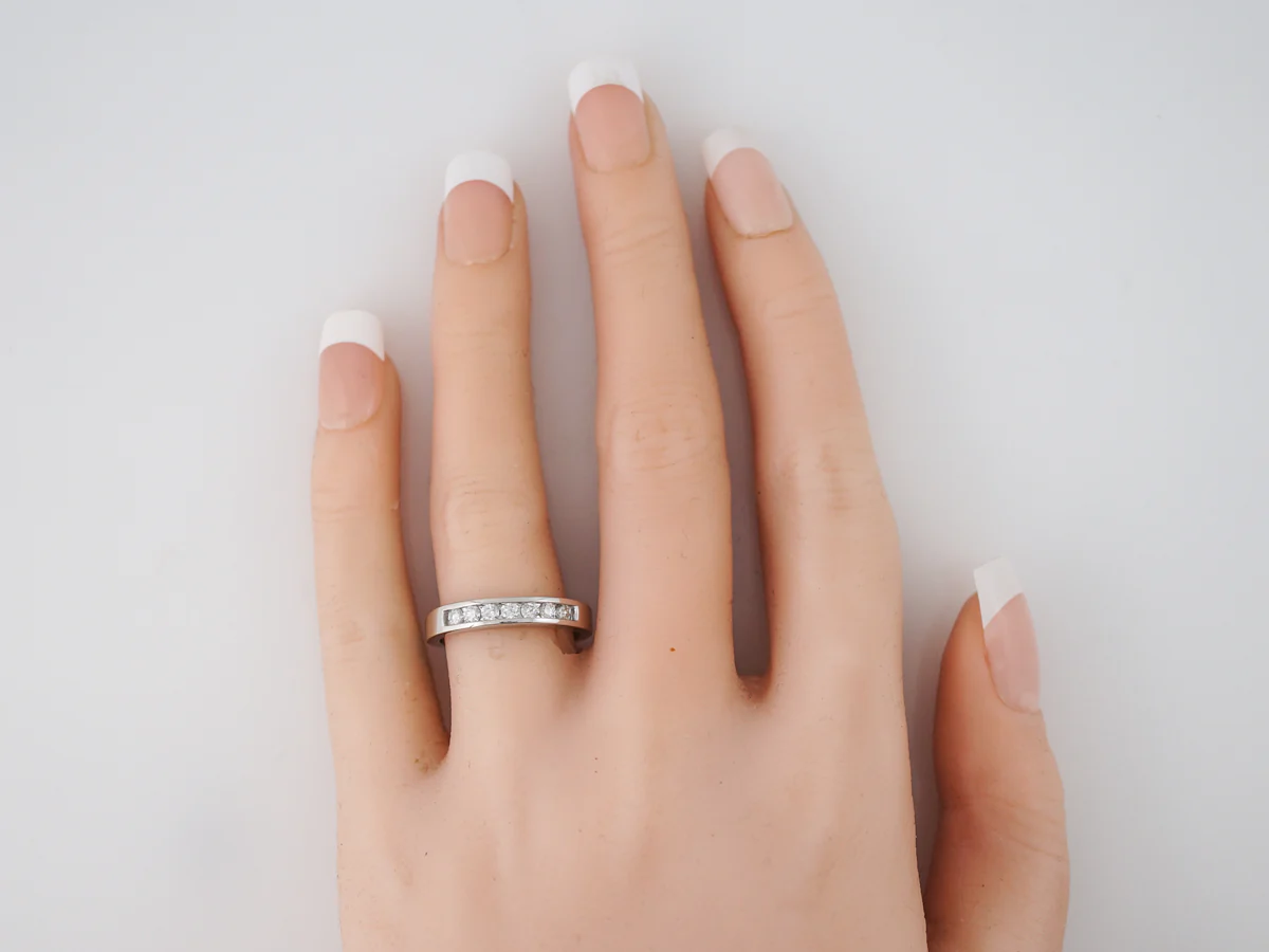 Wedding Band Modern .21 Round Brilliant Cut Diamonds in Platinum - Image 5